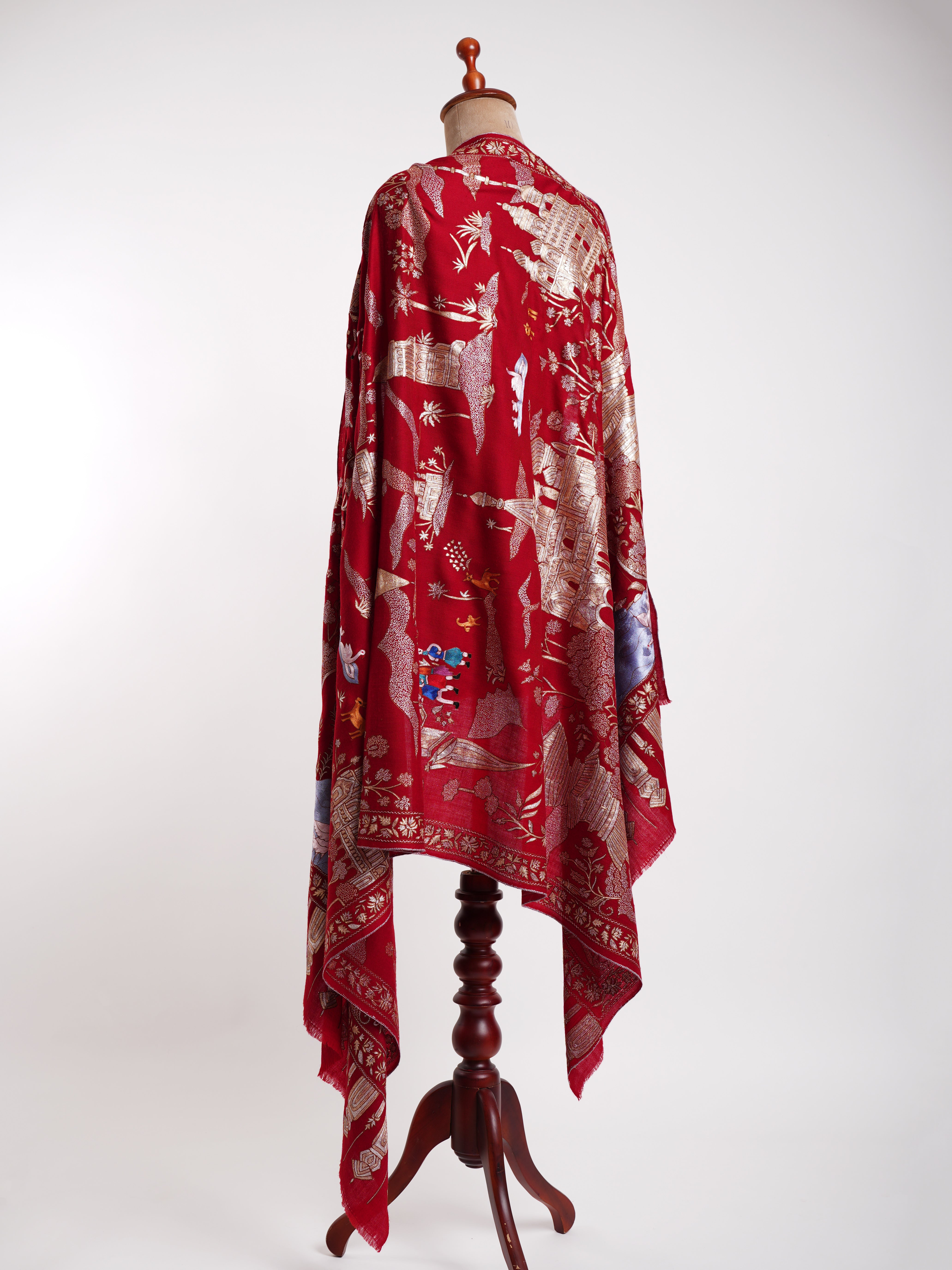 Gestickter Pashmina-Schal in Metallic-Rot von China Town