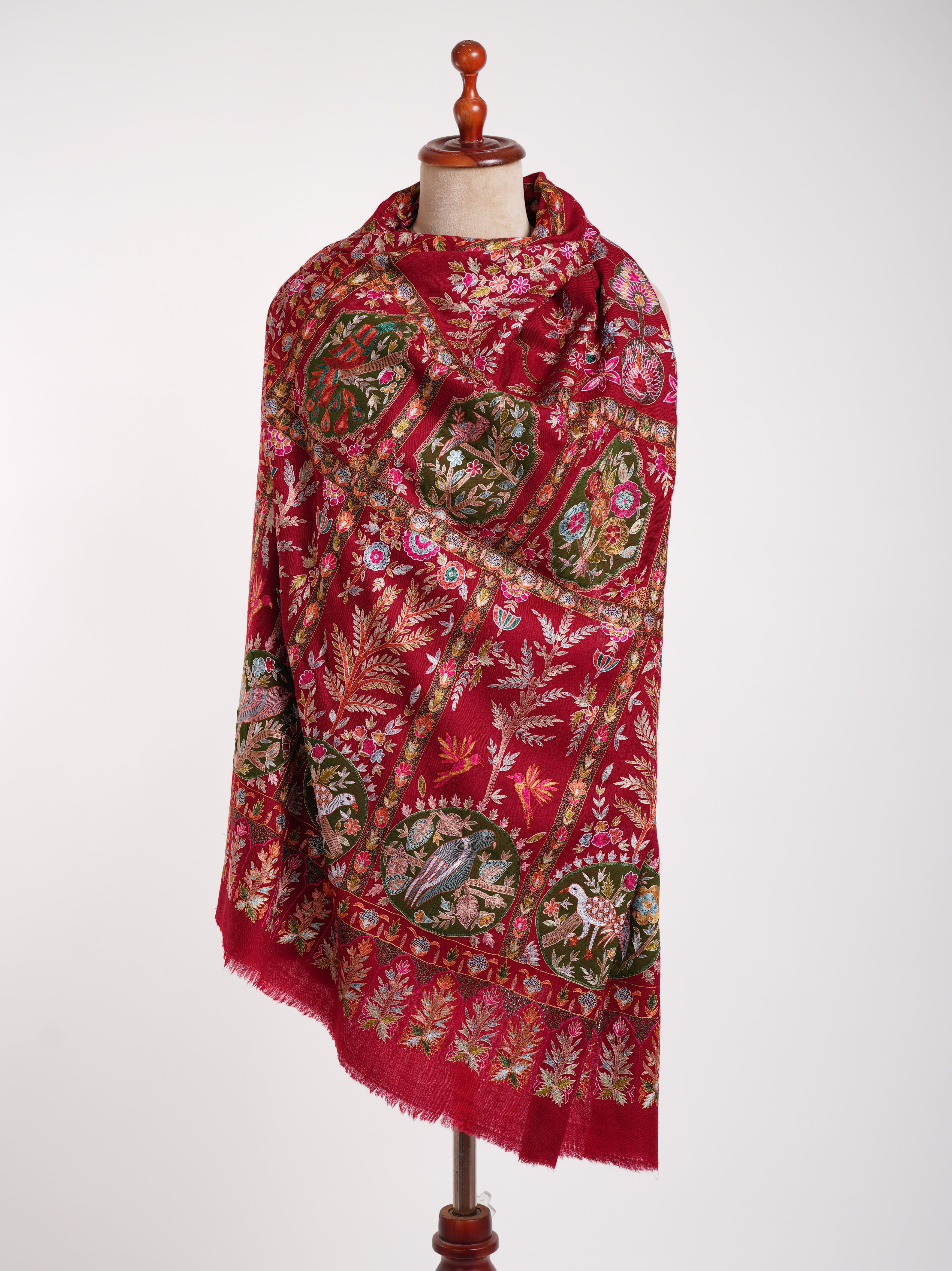 Châle Pashmina Jamavar rouge brodé à la main