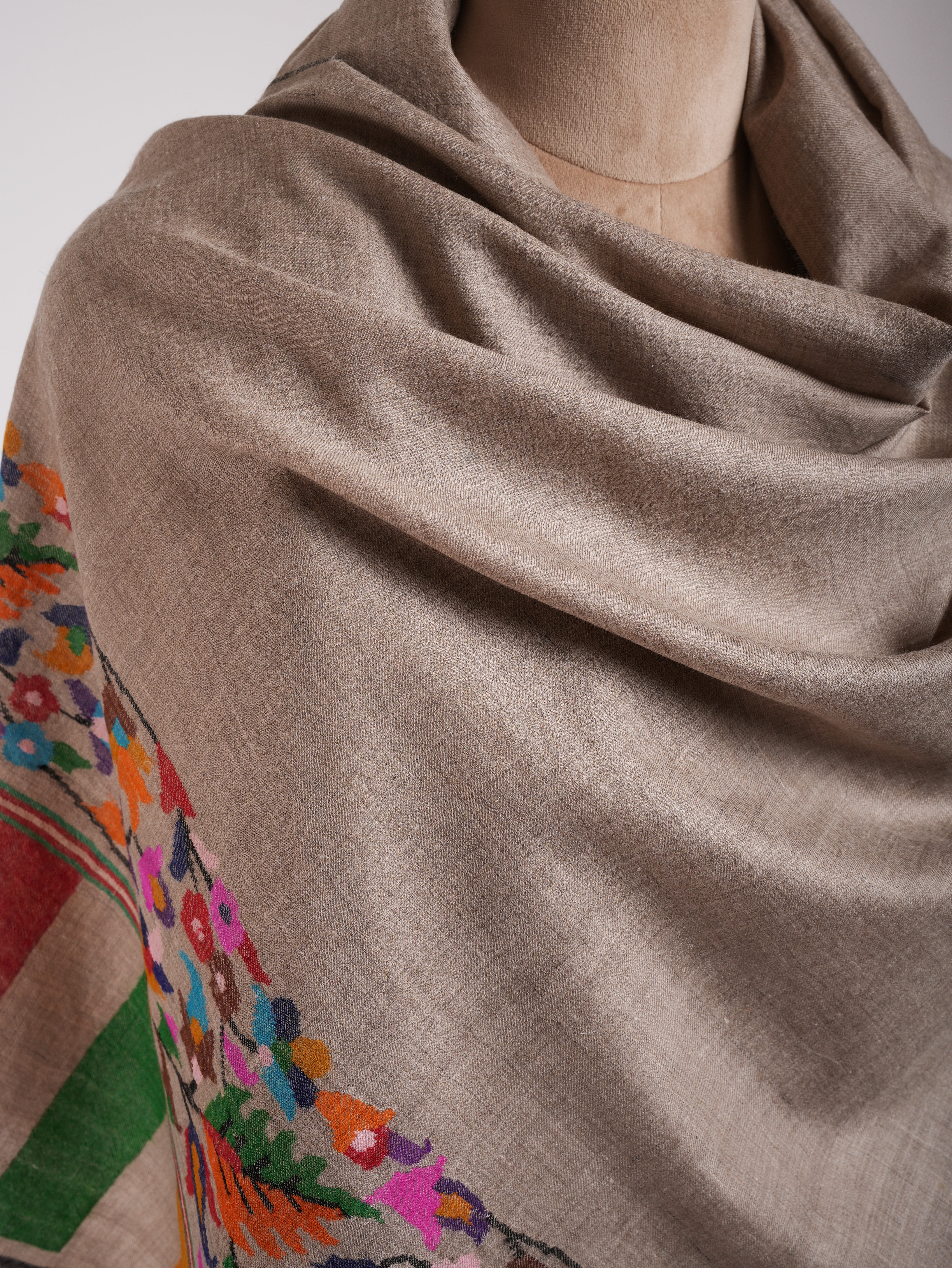 Grey Multicolor Handwoven Kani Pashmina Shawl