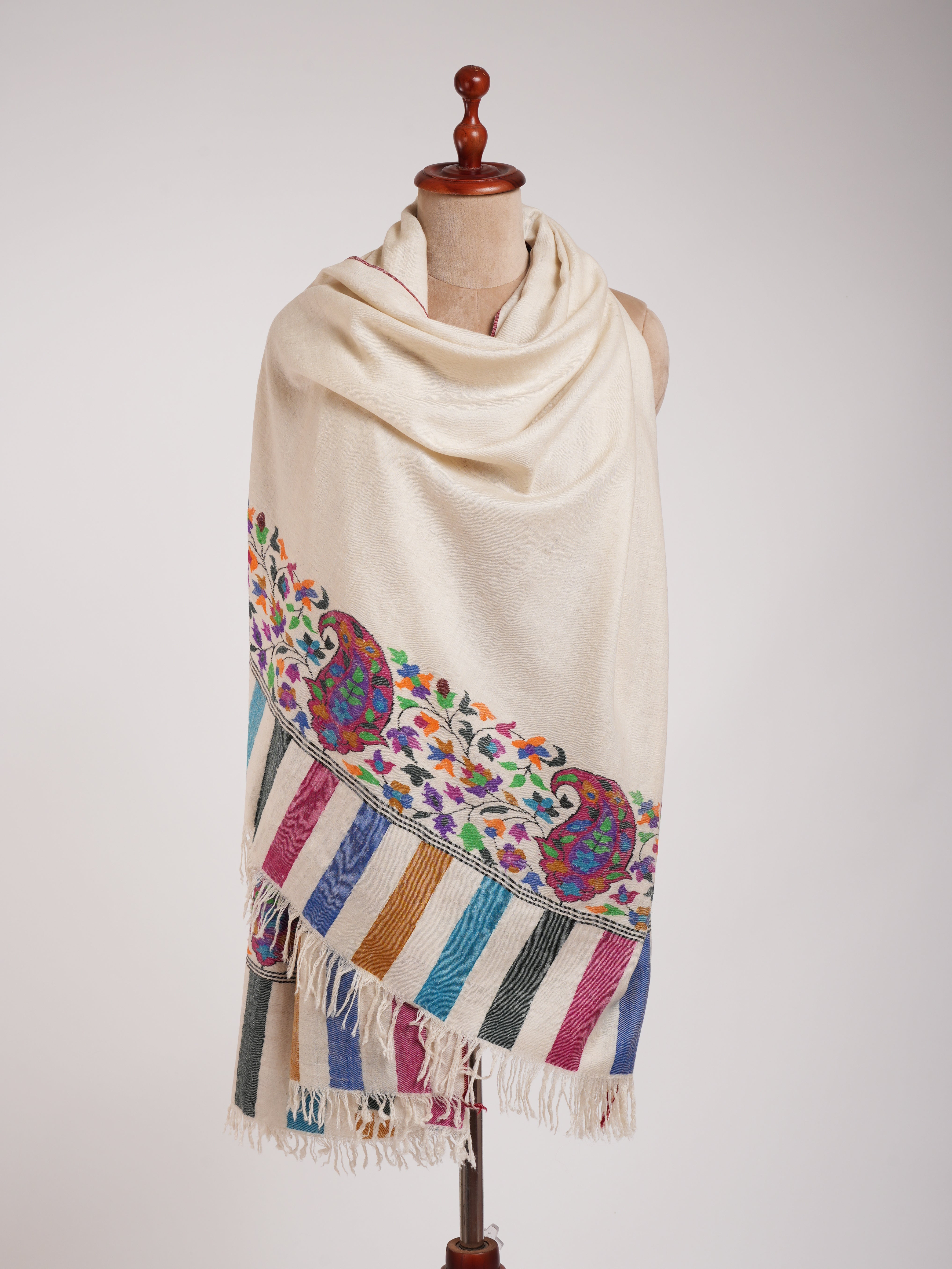 Royal Paisley Handwoven White Kani Pashmina Shawl