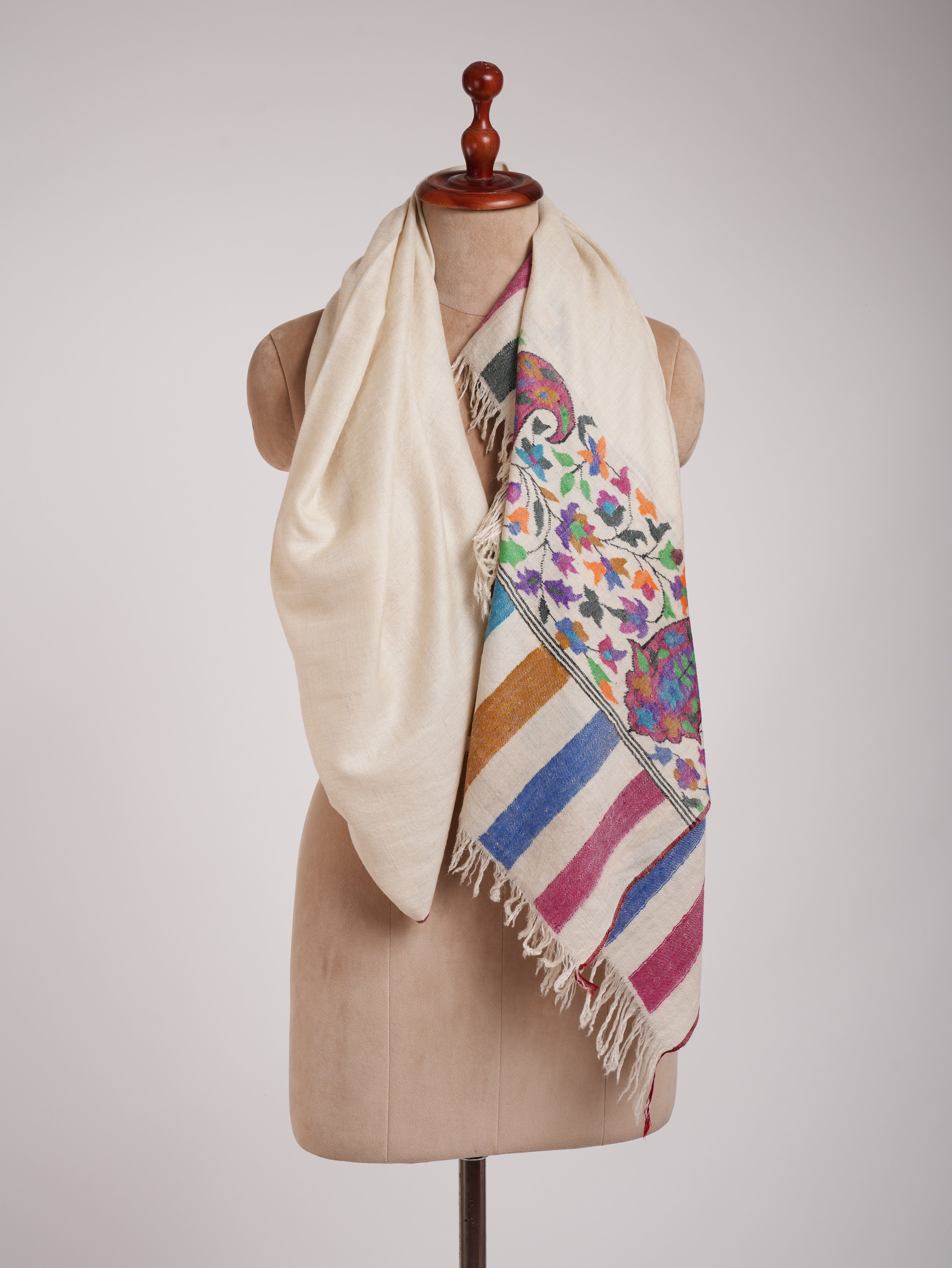 Royal Paisley Handwoven White Kani Pashmina Shawl