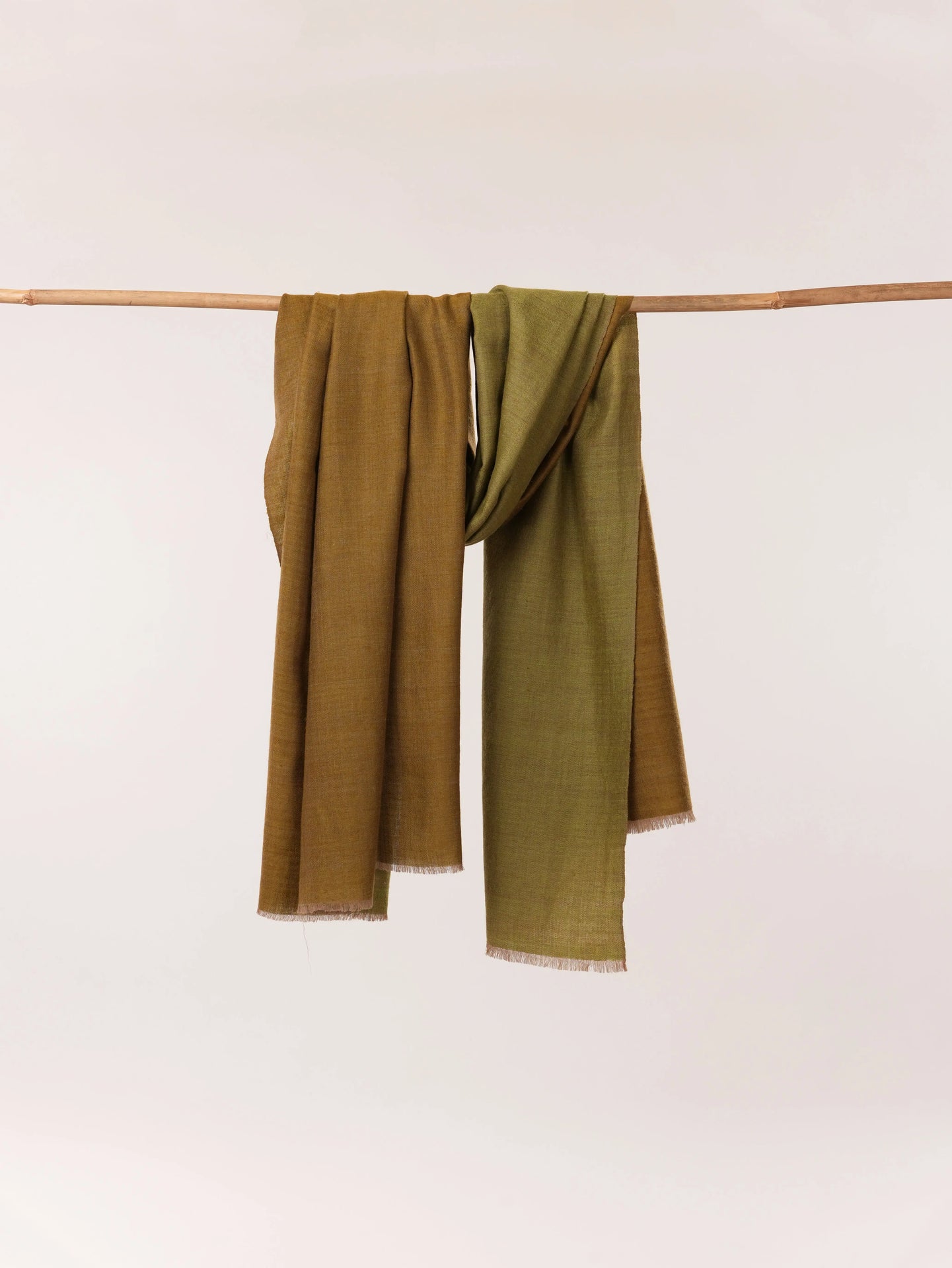 Kashmiri Handspun Pashmina Dual Shade Shawl Handwoven Shahkaar.com