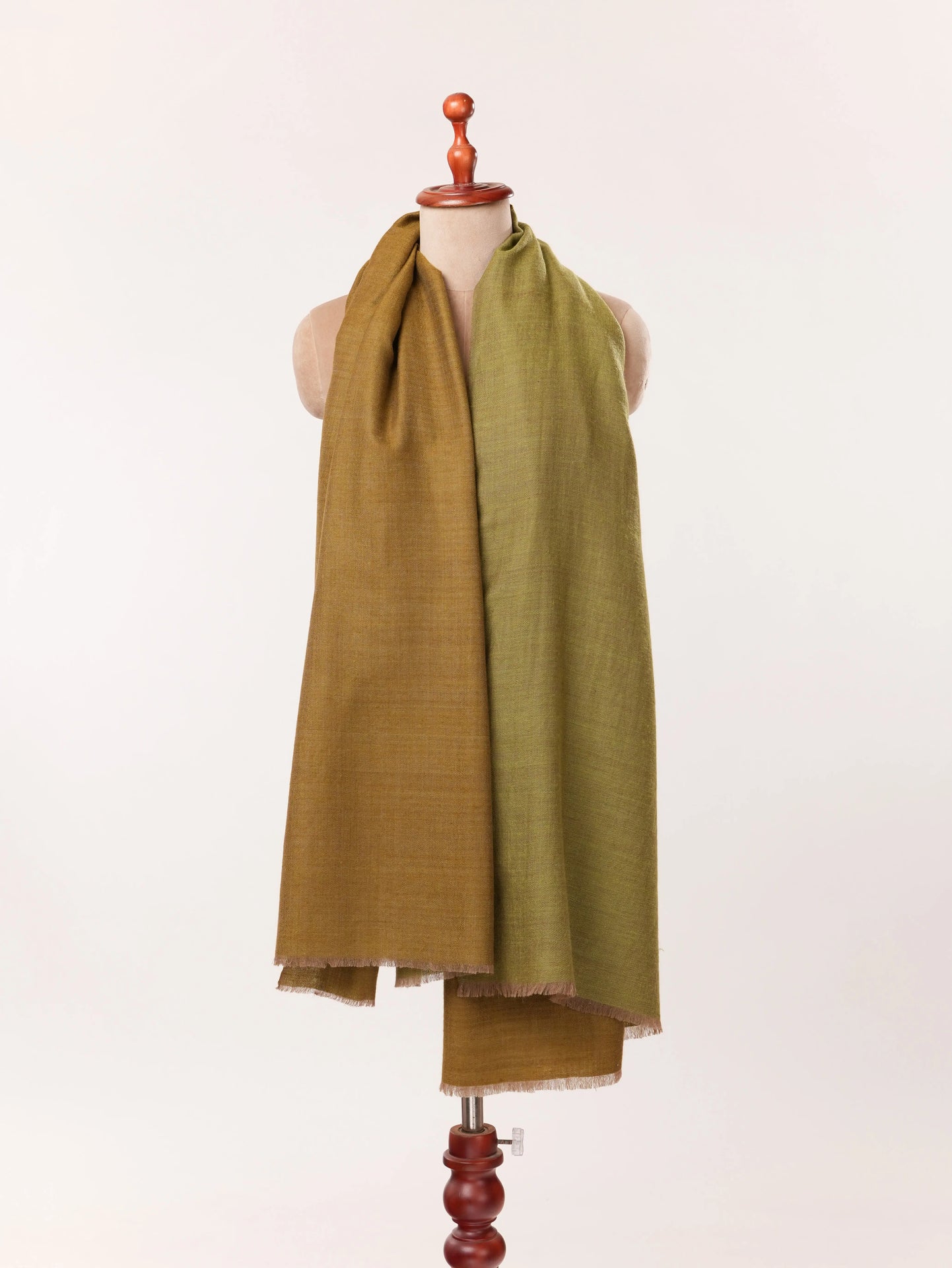 Kashmiri Handspun Pashmina Dual Shade Shawl Handwoven Shahkaar.com