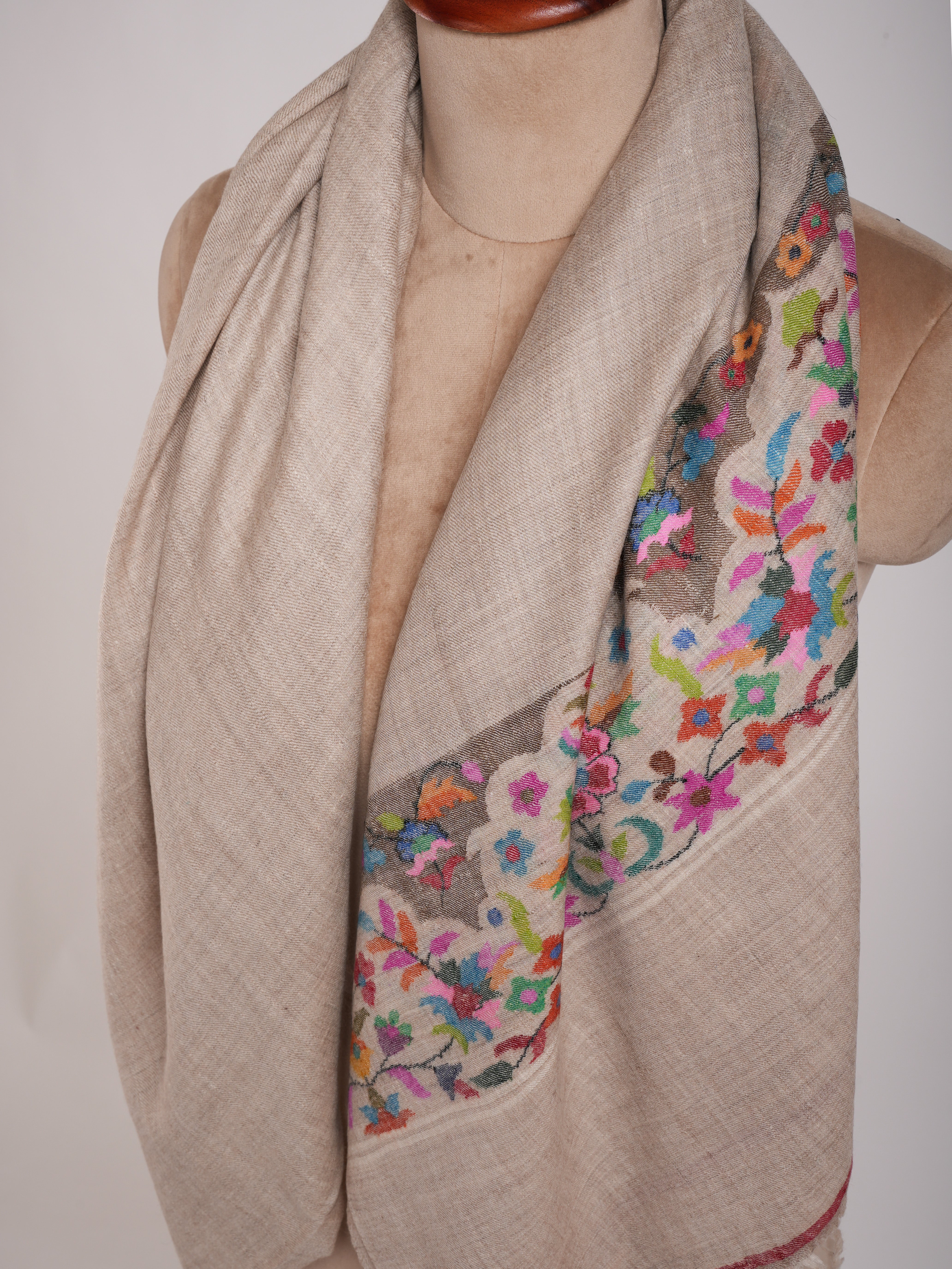 Natural Grey Palla Kani Kashmiri Pashmina Shawls