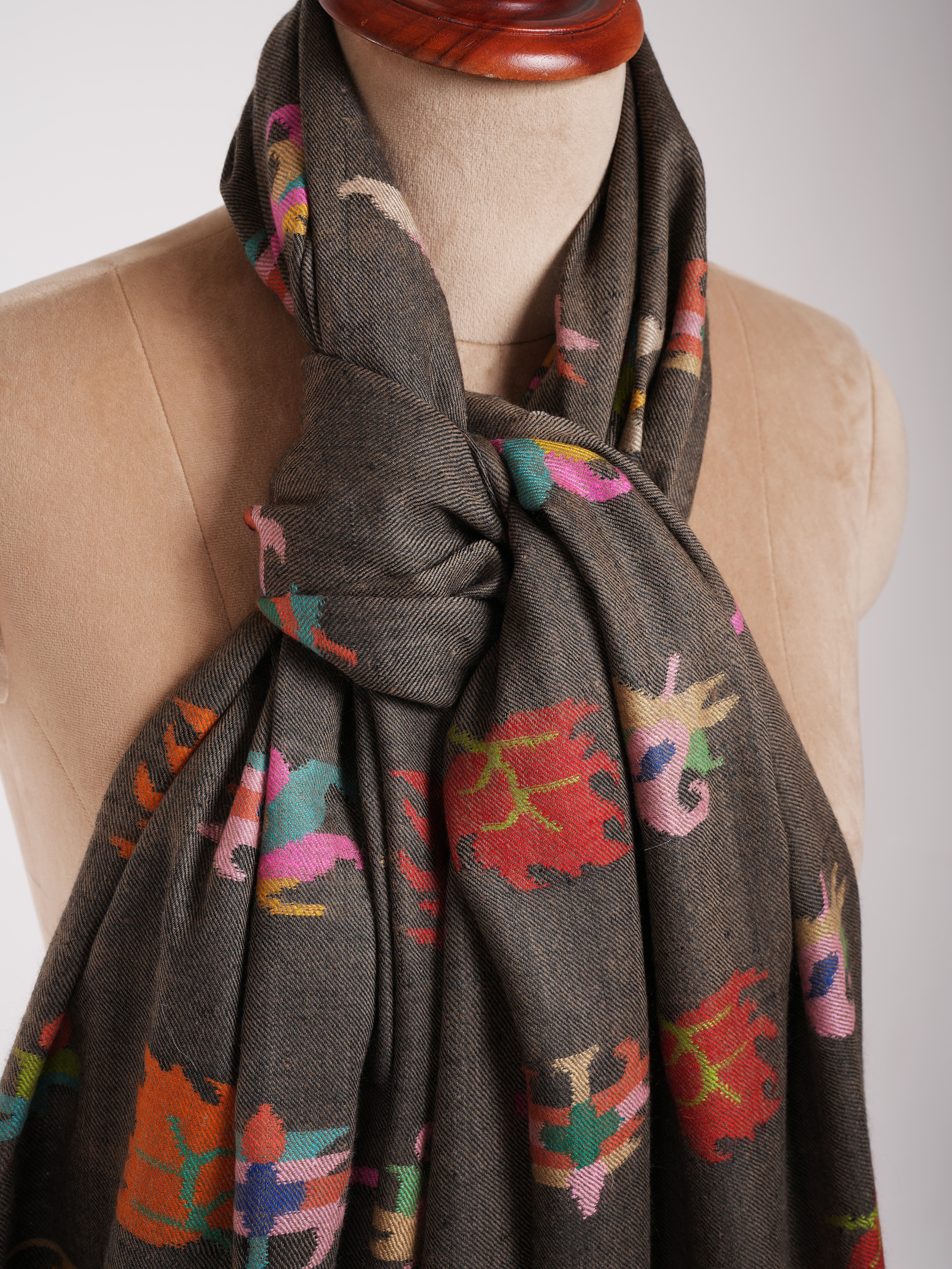 Carbon Black Handwoven Kani Cashmere Pashmina Shawl