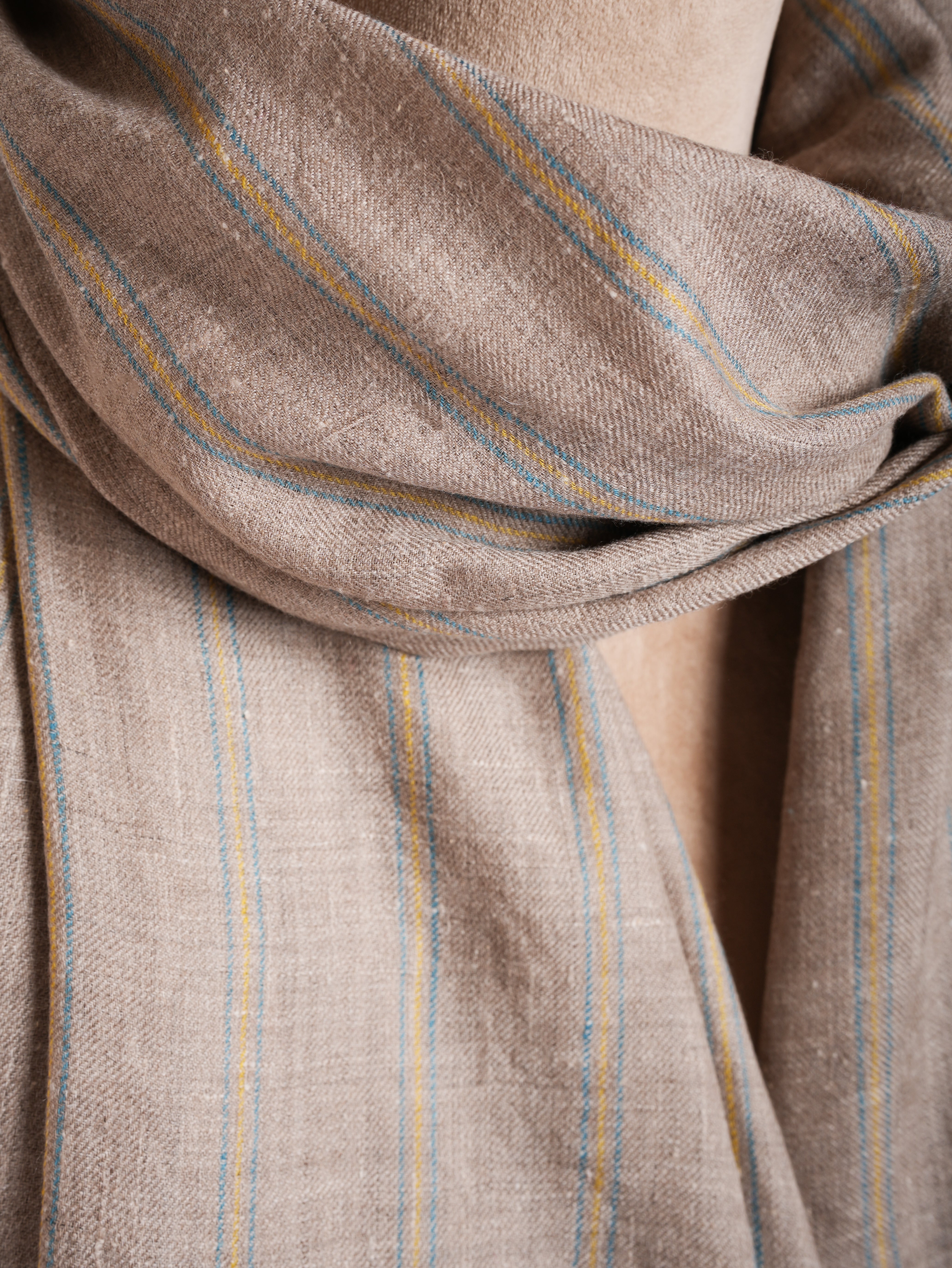 Minimalistic Stripe Pure Pashmina Handwoven Shawl