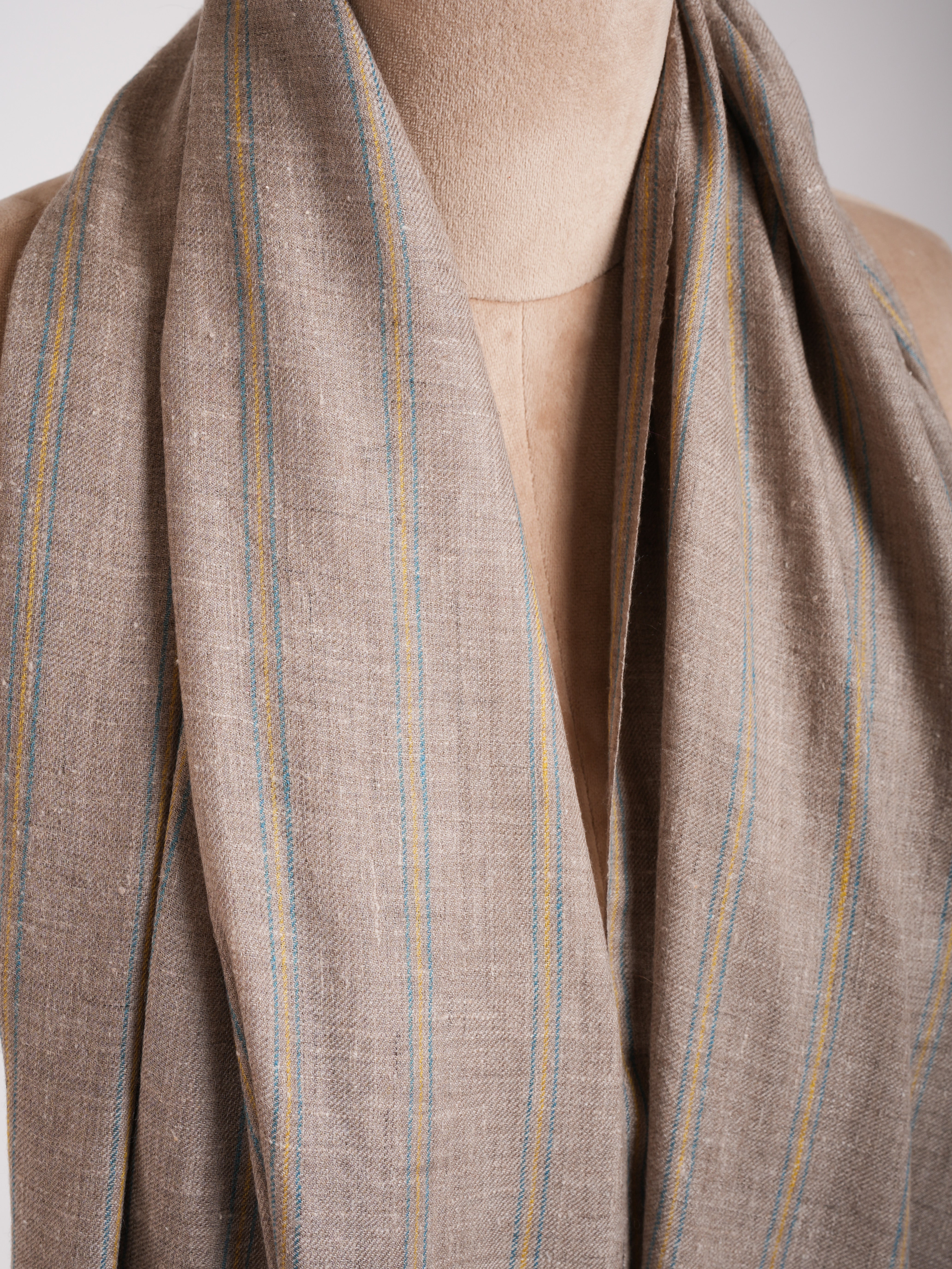 Minimalistic Stripe Pure Pashmina Handwoven Shawl