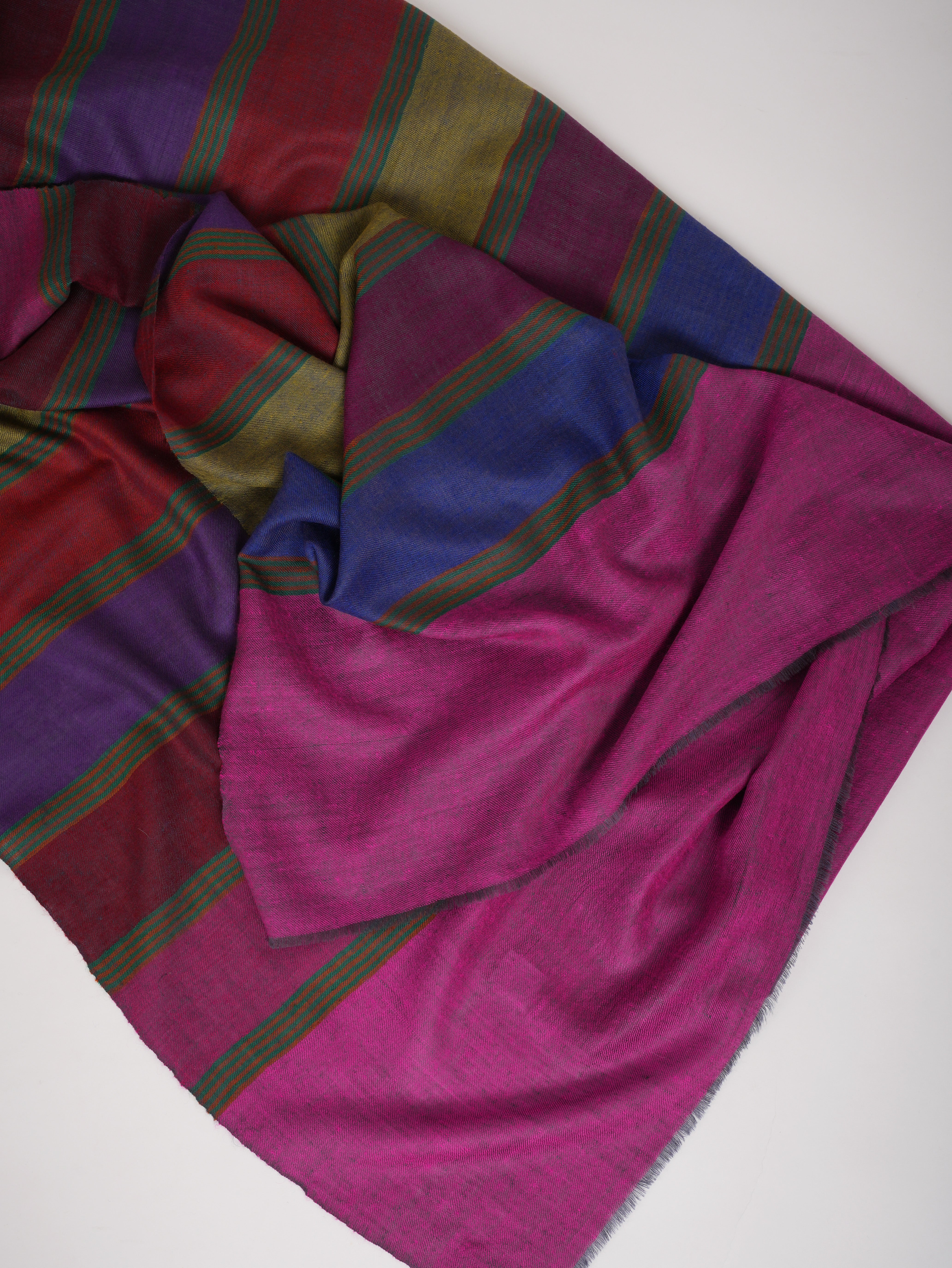 Magenta Dachi Handwoven Indian Pashmina Shawl