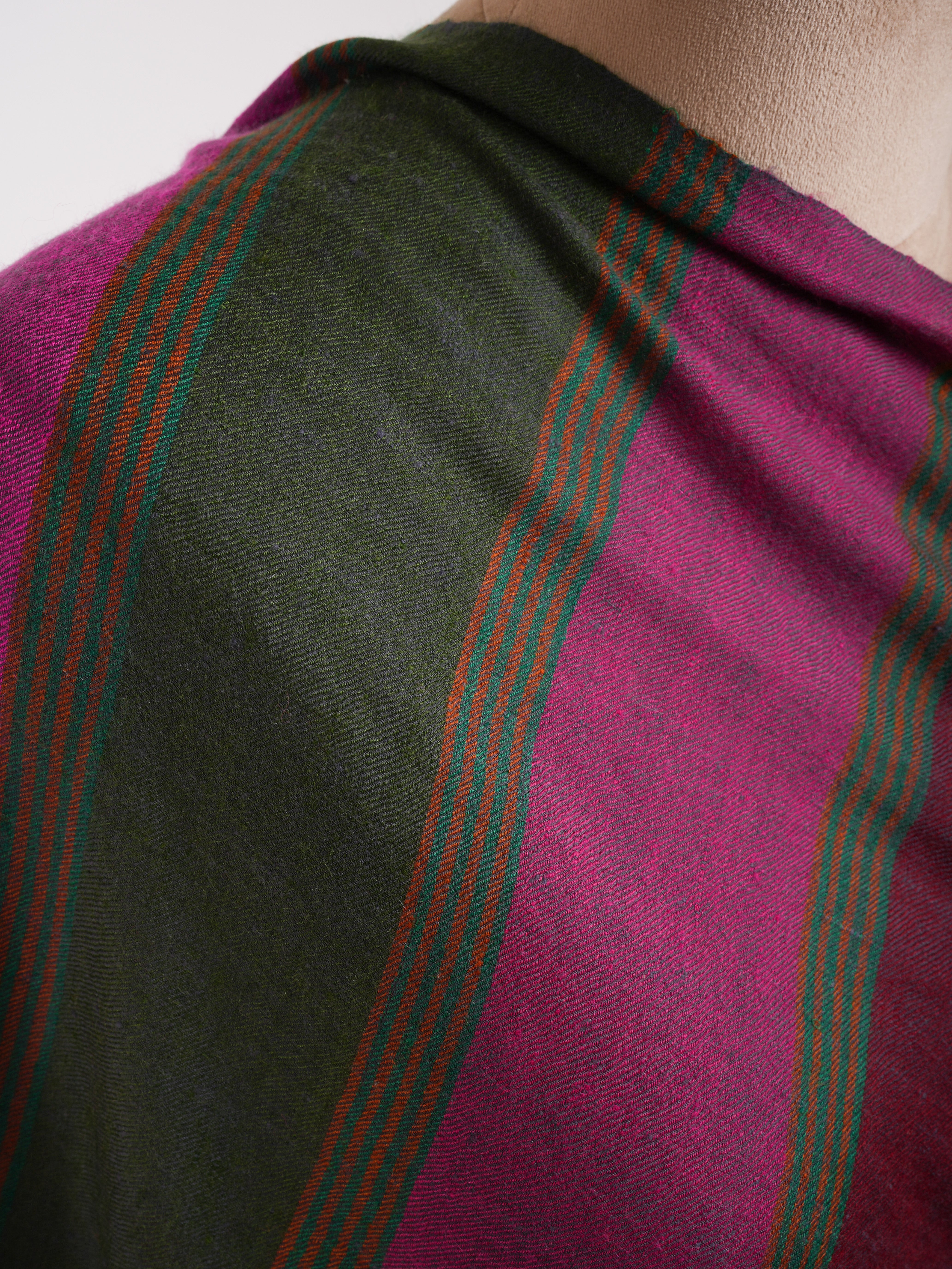 Magenta Dachi Handwoven Indian Pashmina Shawl