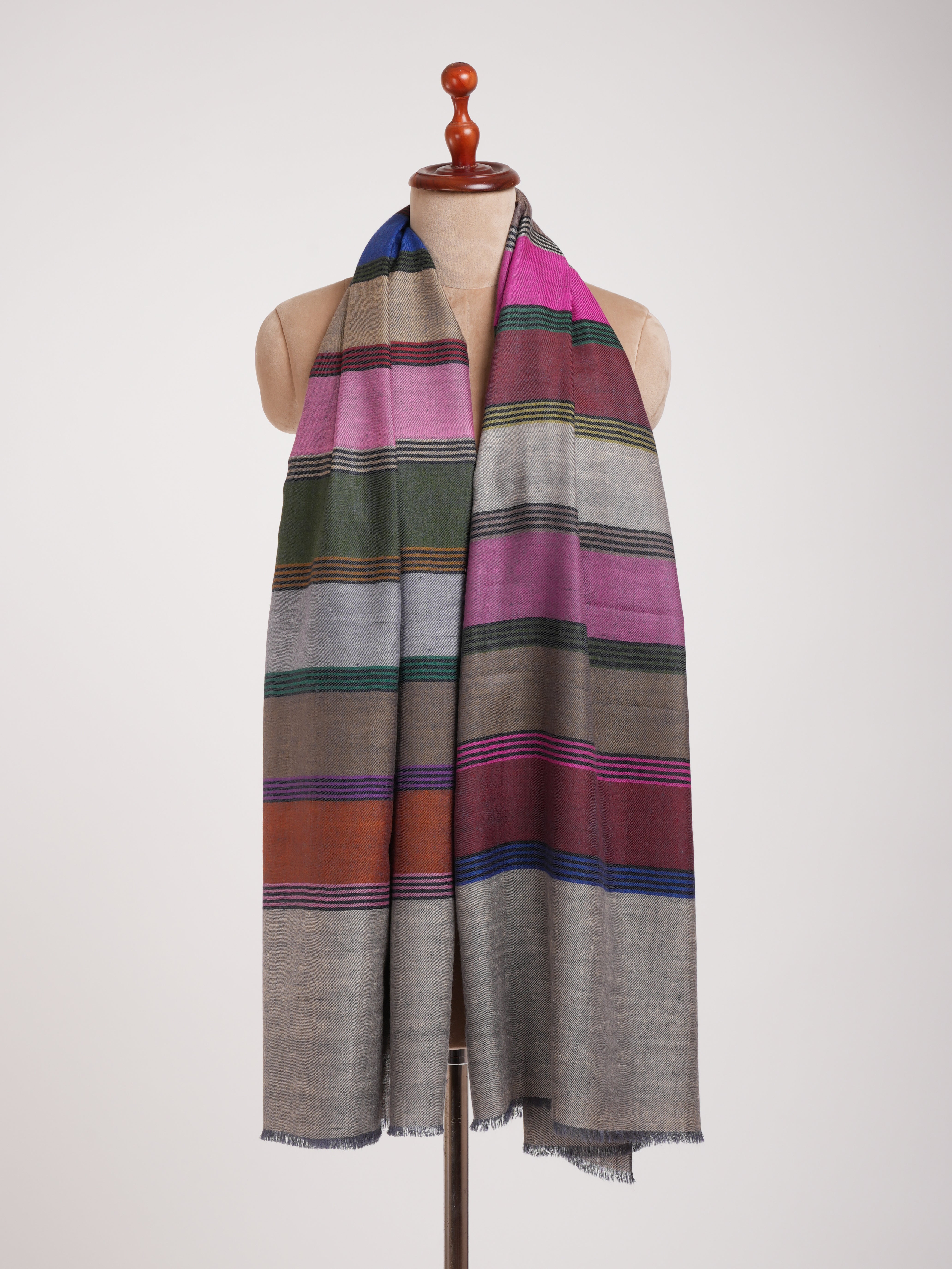 Silver Dachi Handwoven Indian Pashmina Shawl