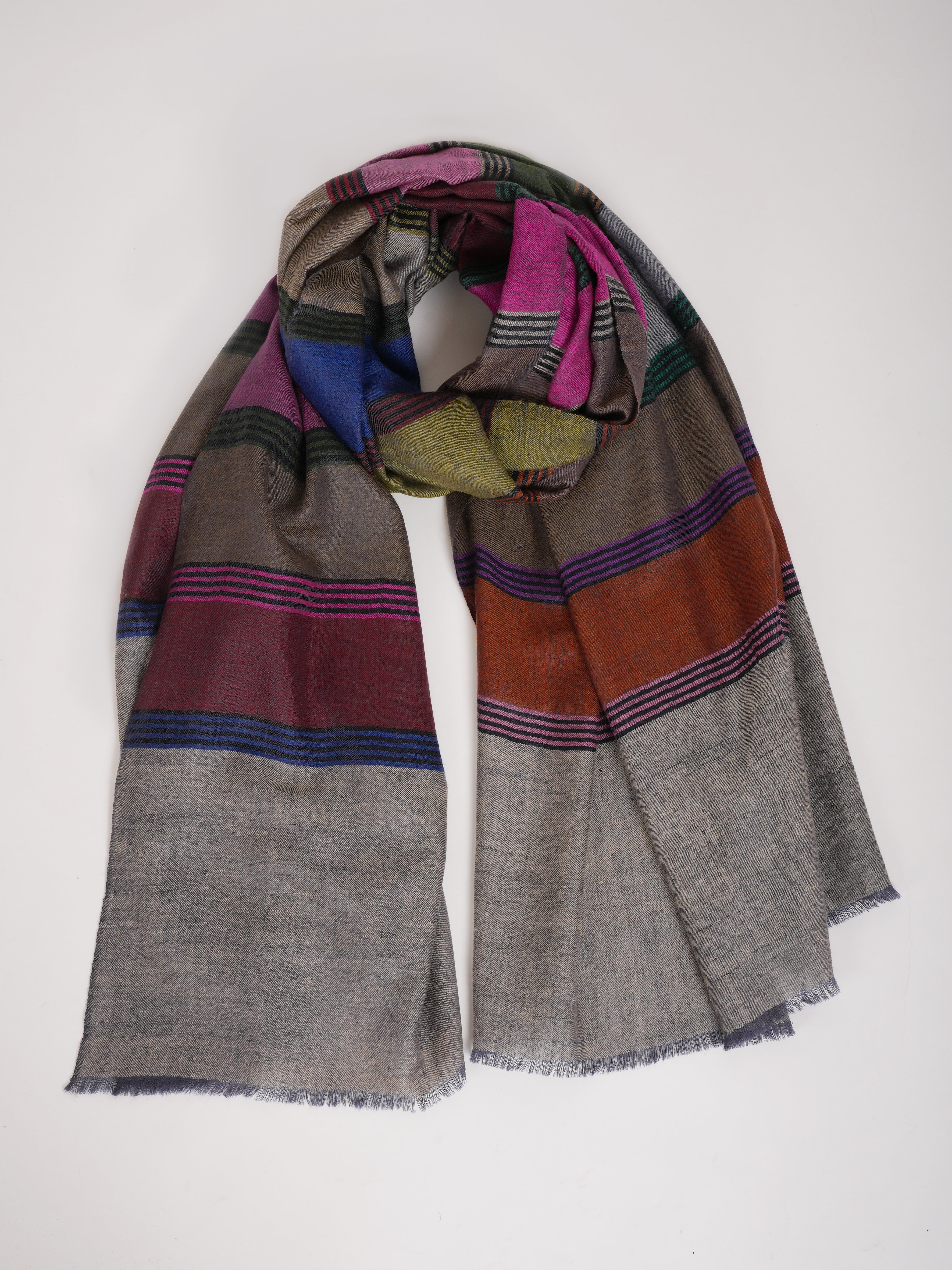 Silver Dachi Handwoven Indian Pashmina Shawl