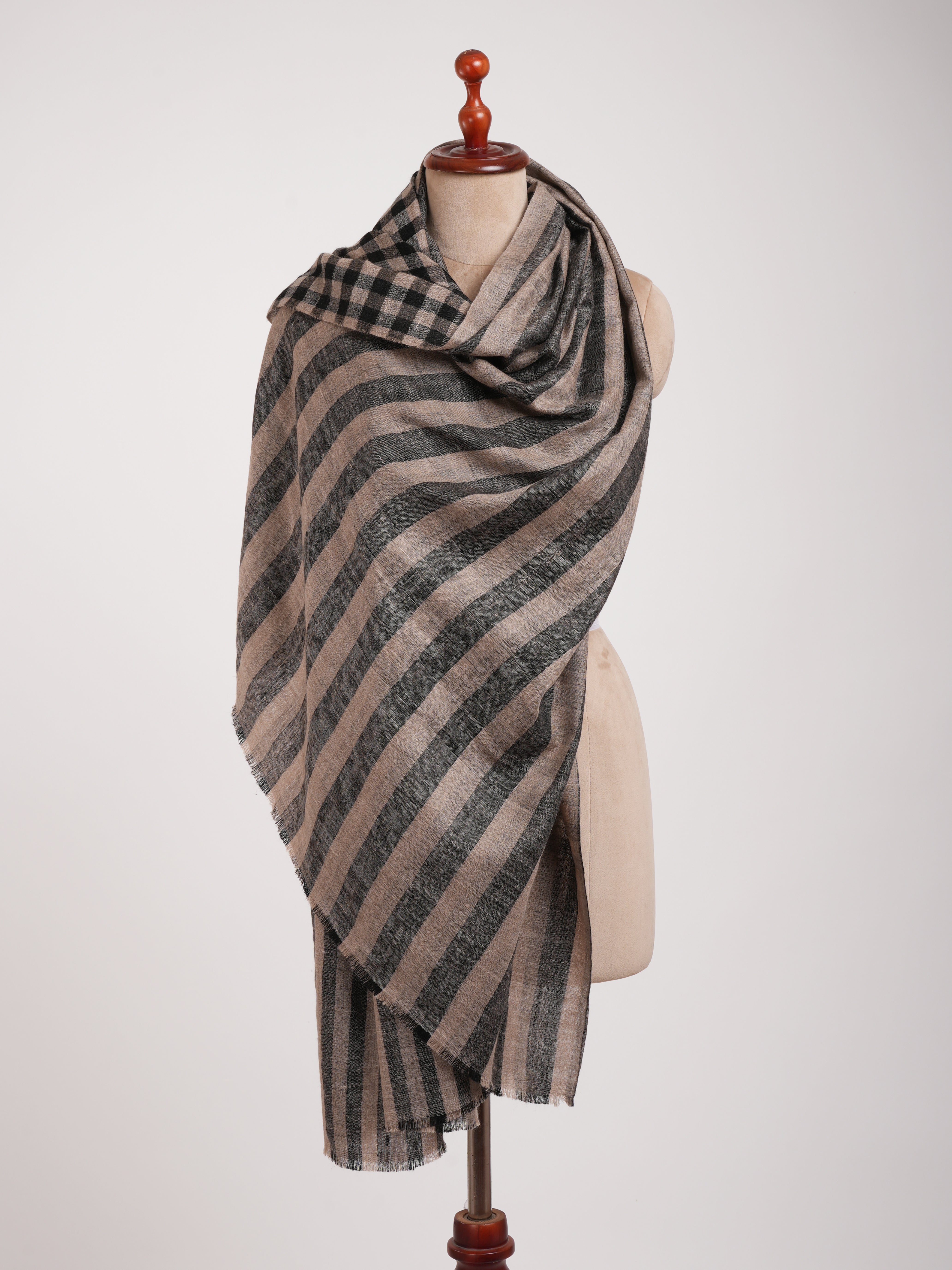 Black and Beige Dorukha Handwoven Pashmina Shawl