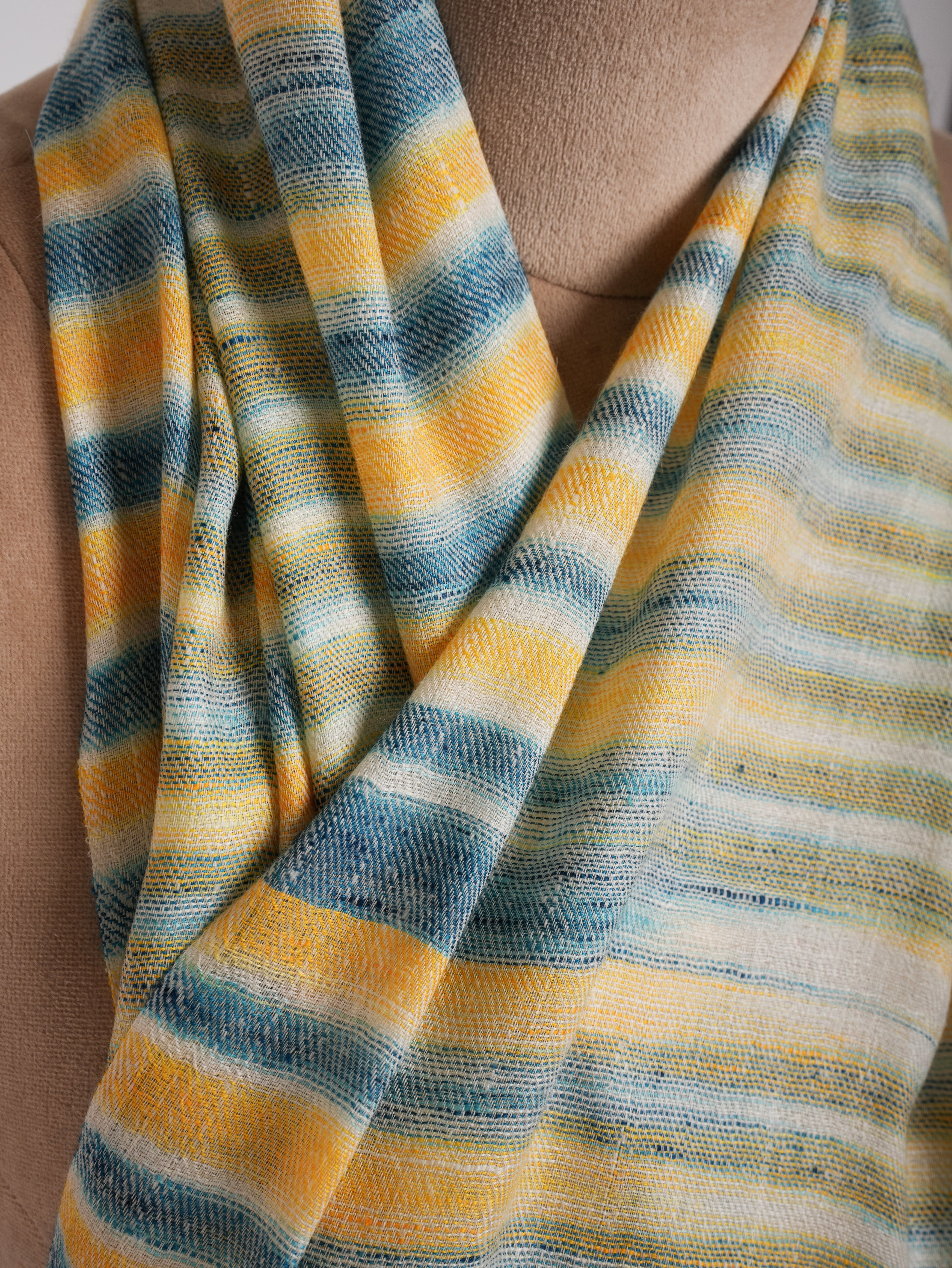 Handwoven Soft Pure Cashmere Scarf