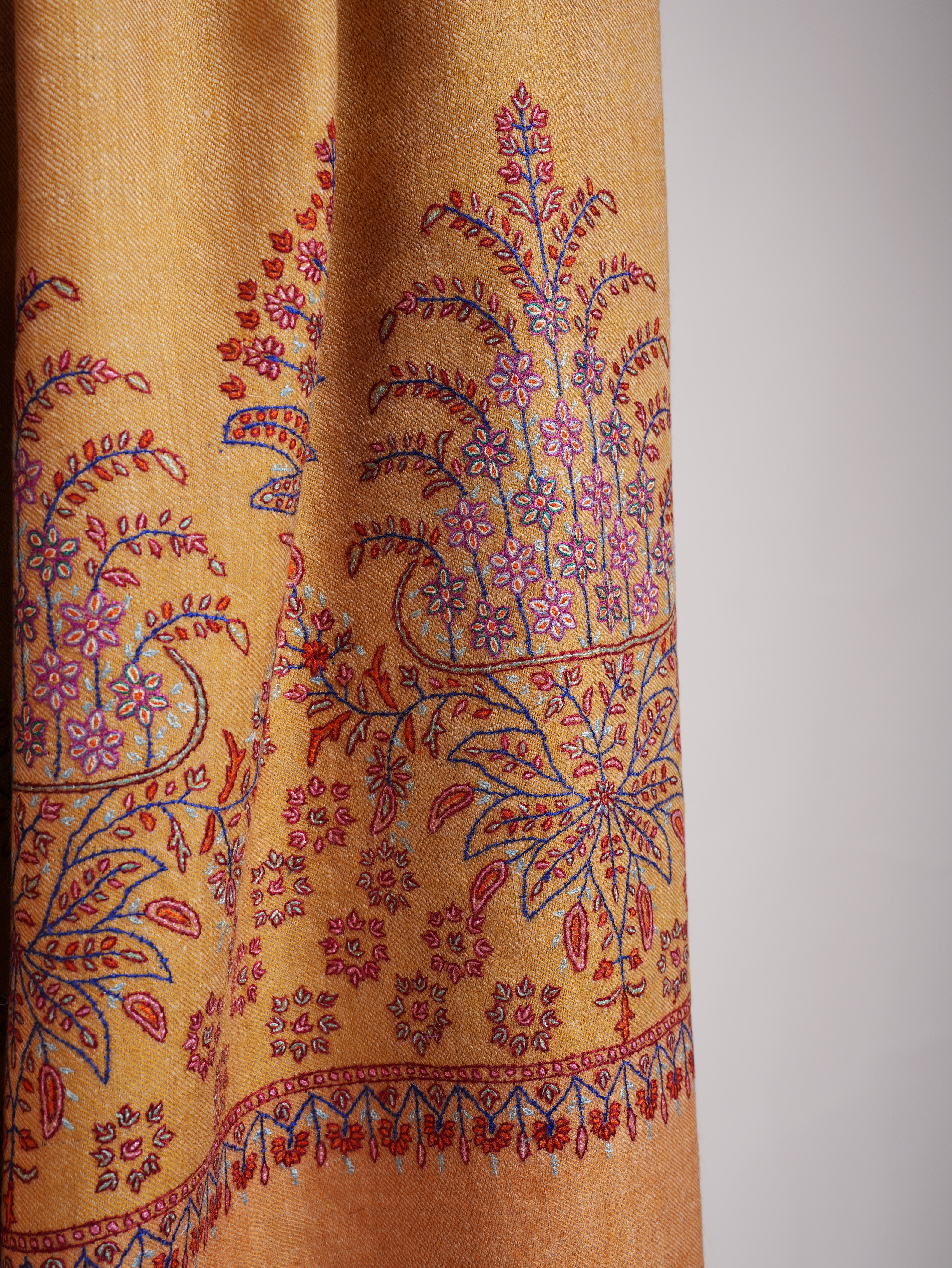 Sozni Embroidered Original Kashmiri Pashmina Shawl