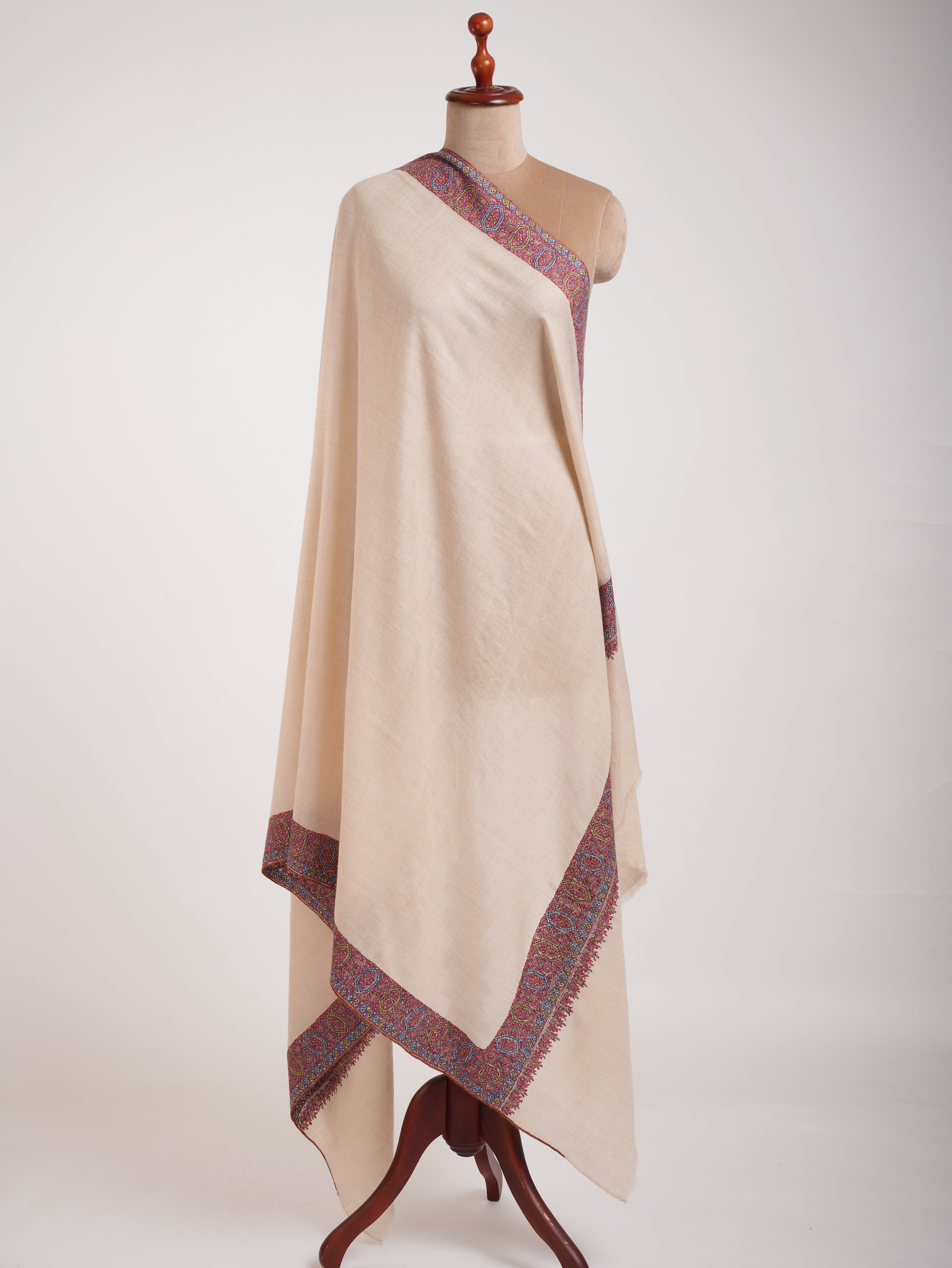 Ivory Daurdar Sozni Embroidered Indian Pashmina Shawl