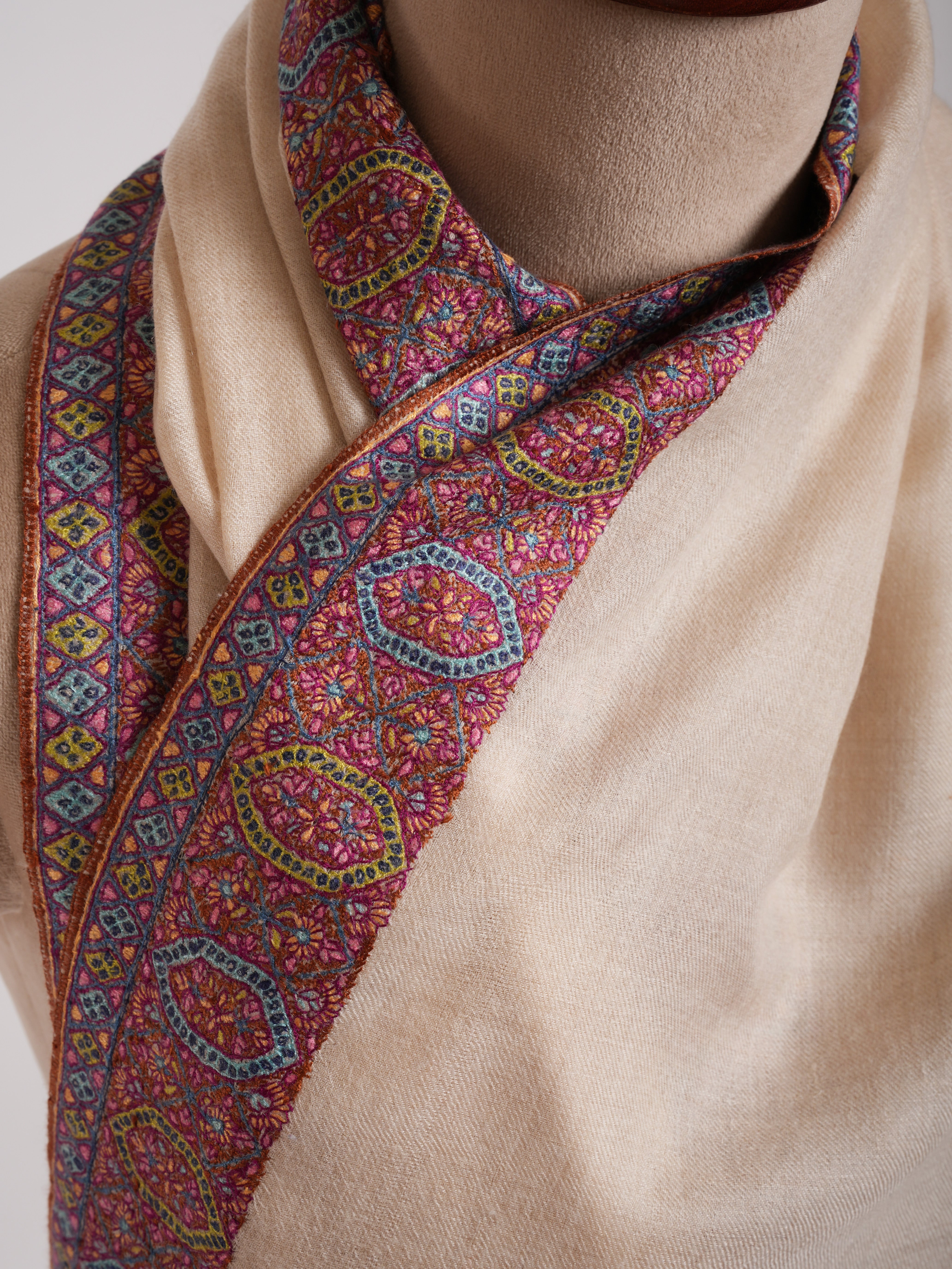 Ivory Daurdar Sozni Embroidered Indian Pashmina Shawl