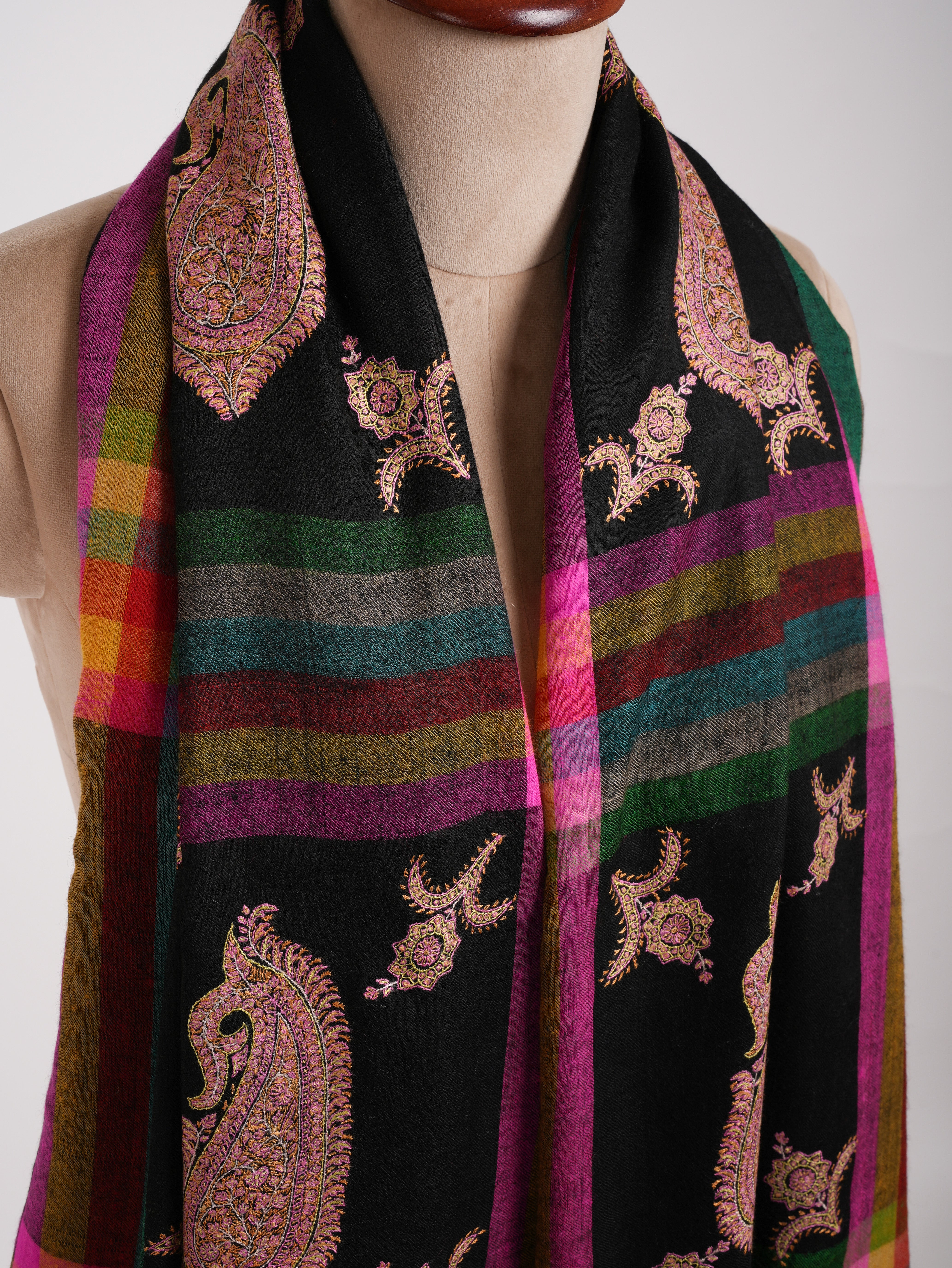 Fine Sozni Embroidered Artistic Checkered  Indian Pashmina Shawl