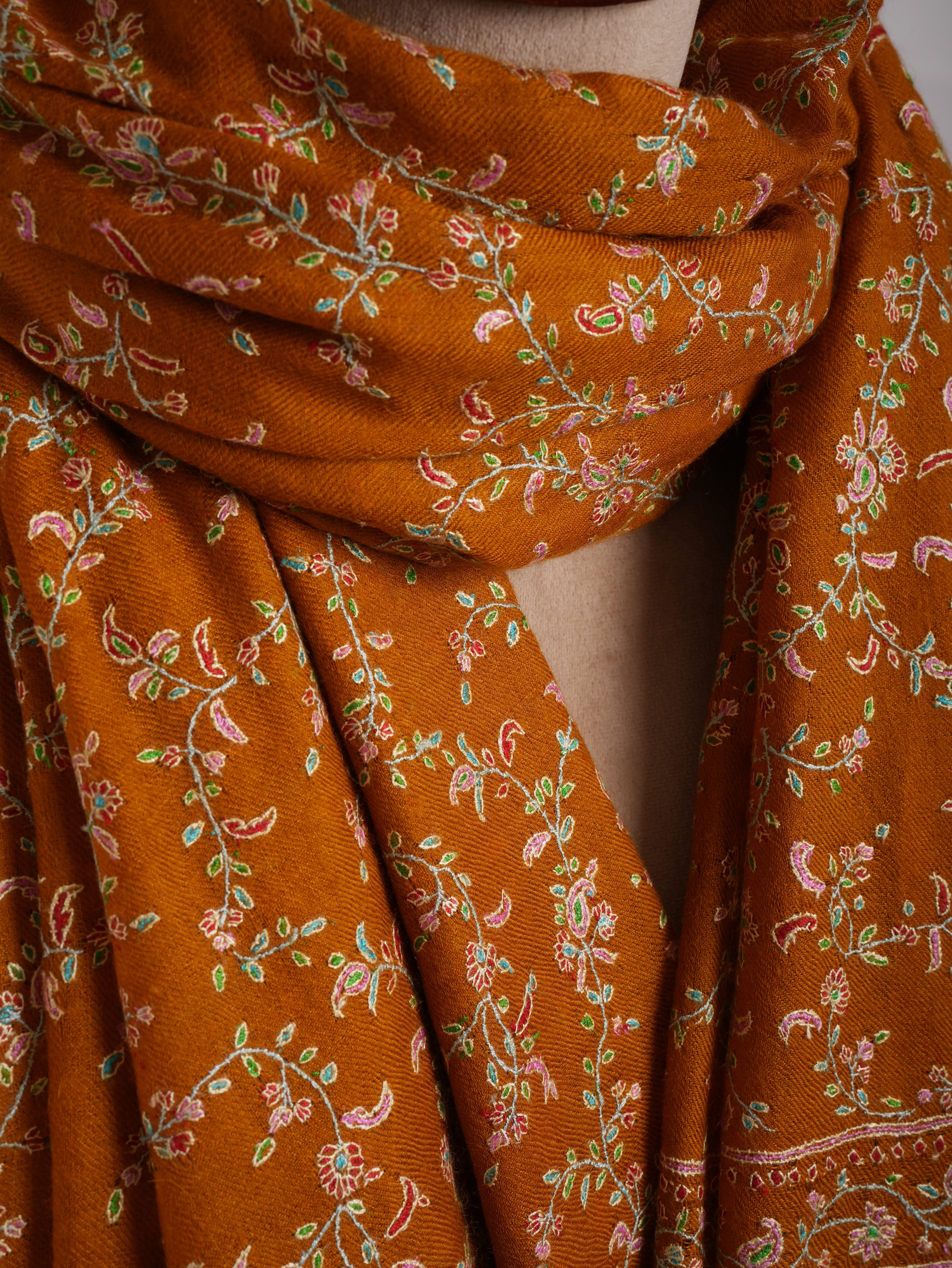 Mustard arancione ricamato a mano pashmina scialle