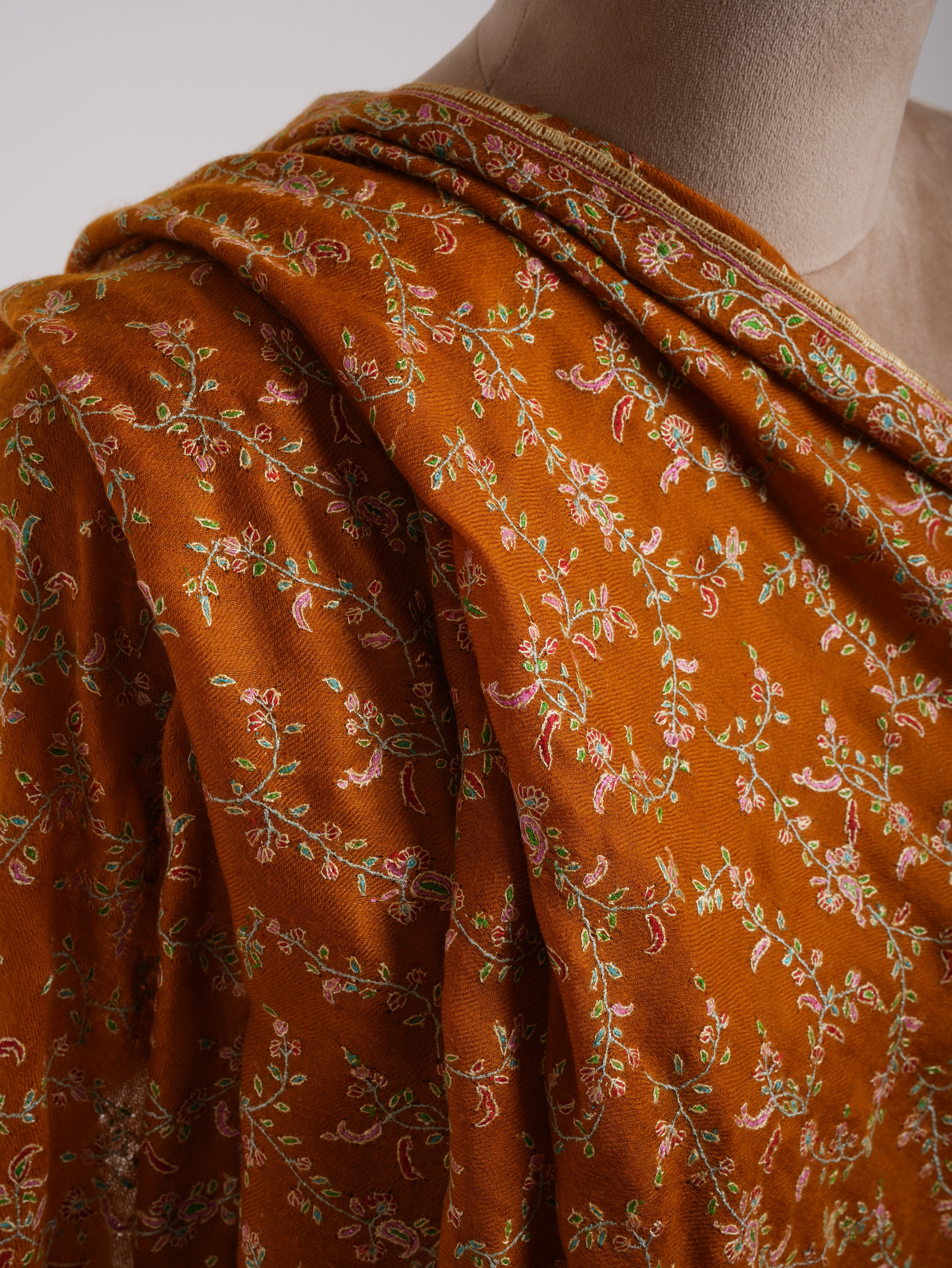 Mustard arancione ricamato a mano pashmina scialle