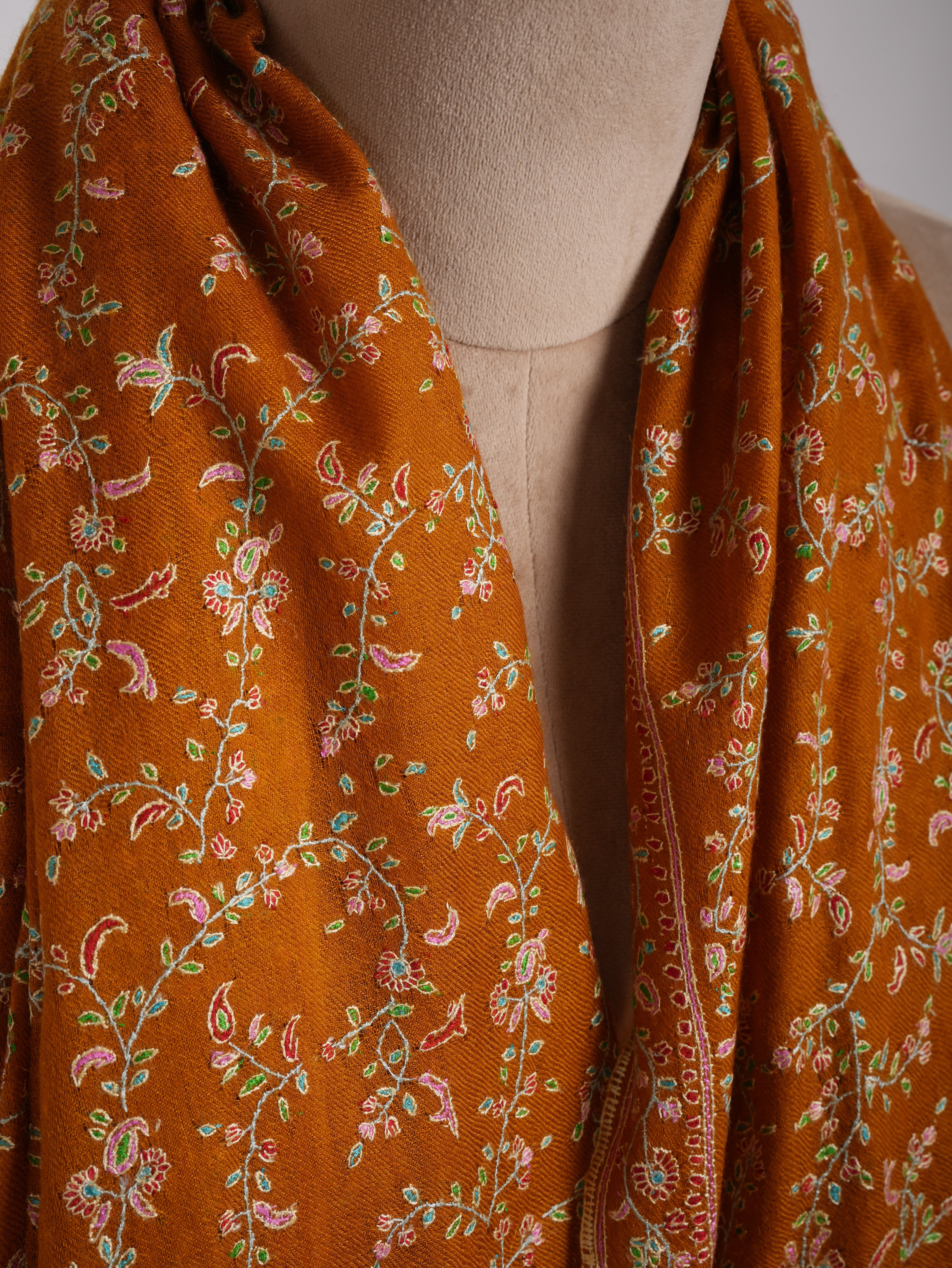 Mustard arancione ricamato a mano pashmina scialle