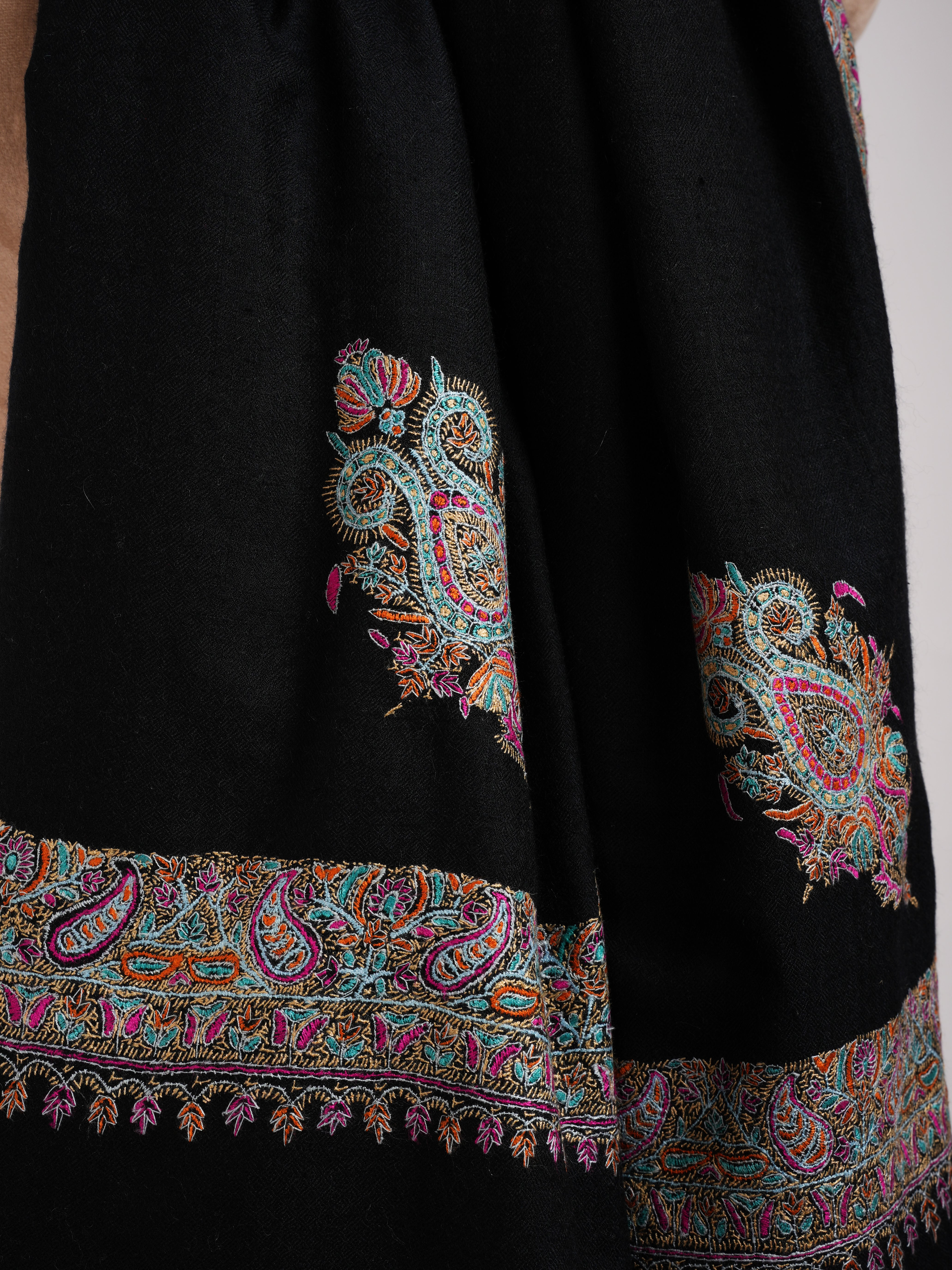 Neemdaur Embroidered Black Pashmina Shawl