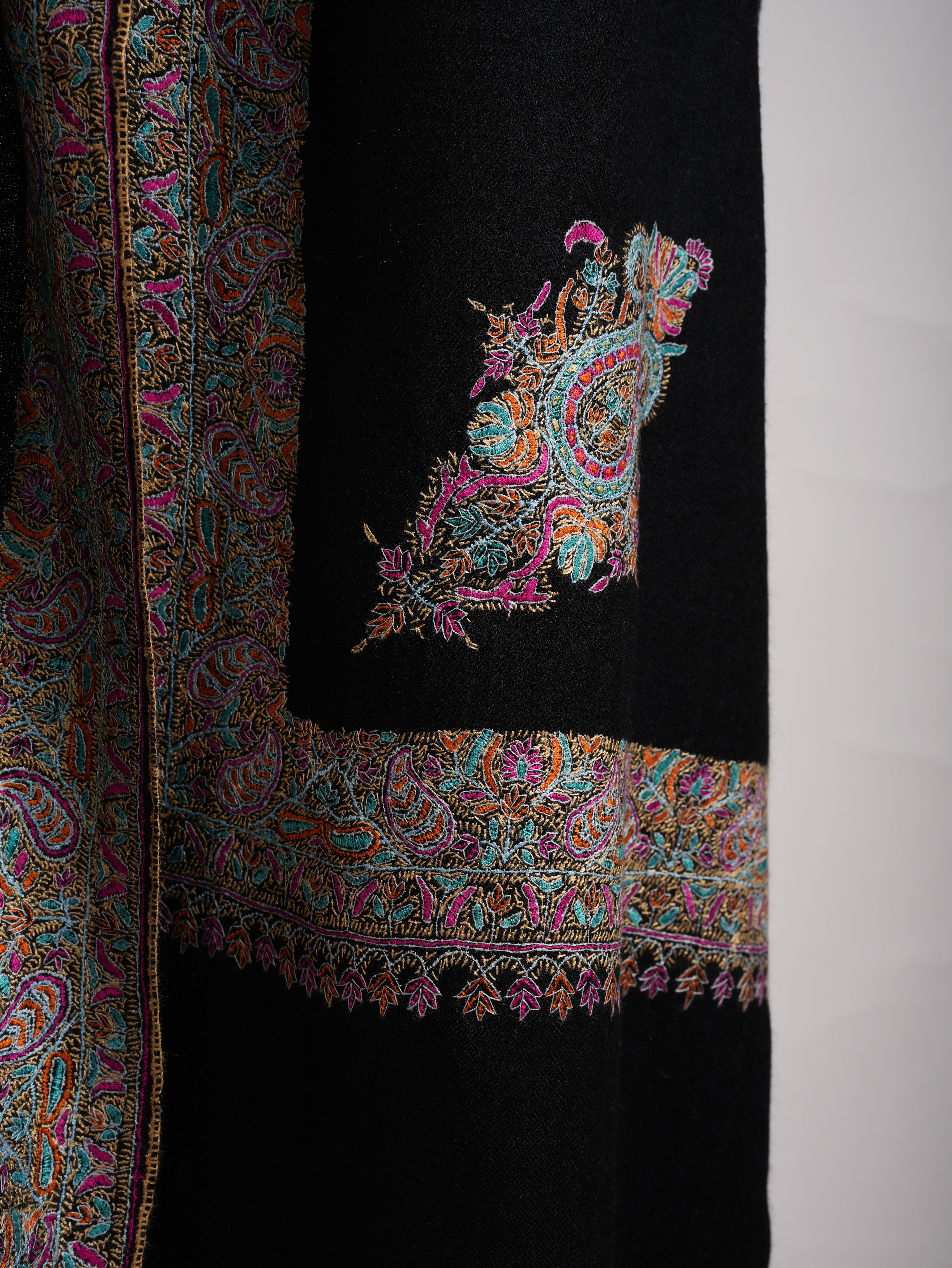 Neemdaur Embroidered Black Pashmina Shawl