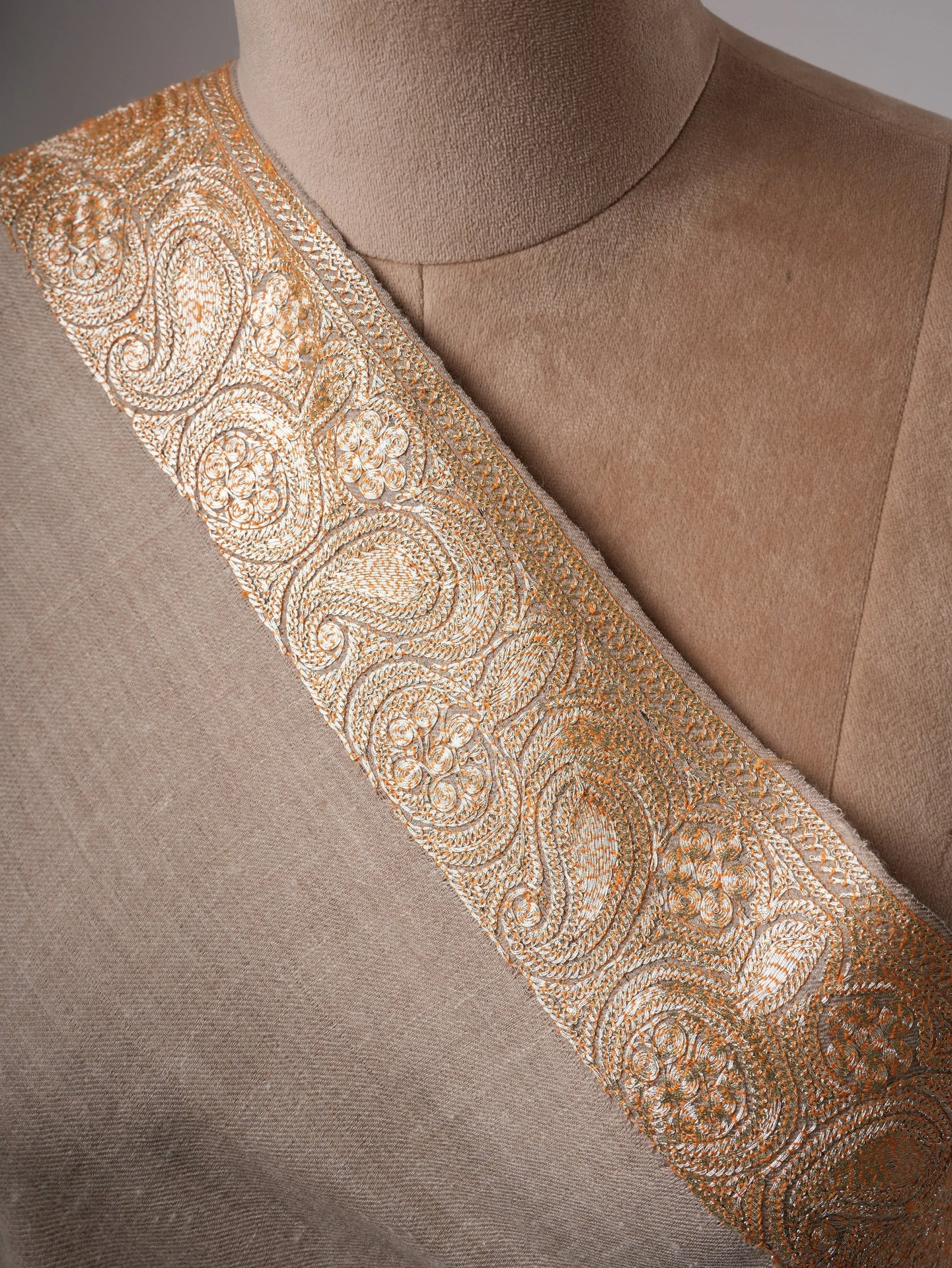 Natural Grey Daurdar Handloomed Pashmina Shawl with Gold Tilla Embroidery Shahkaar