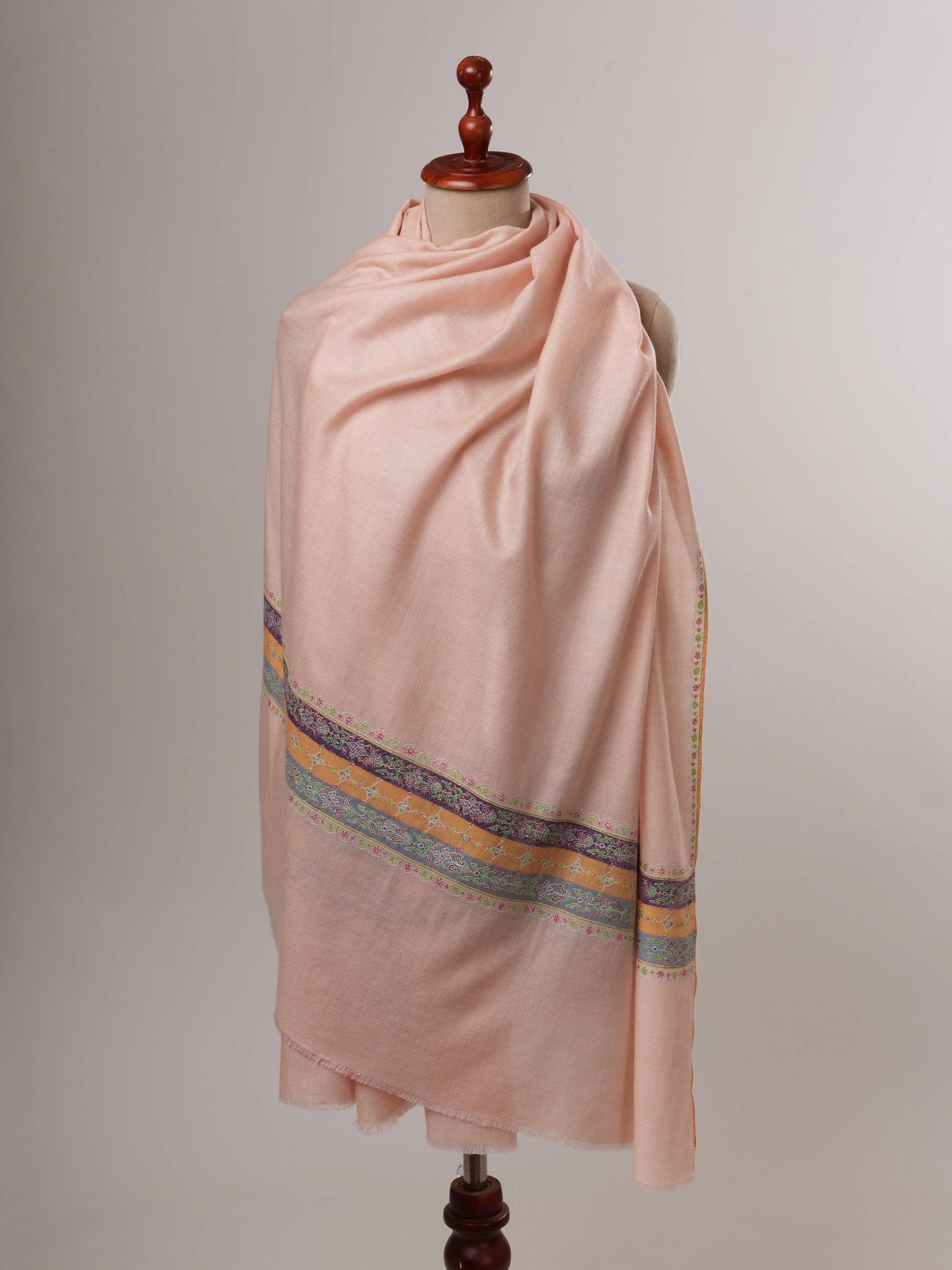 Pink Pashmina Shawl – Handwoven with Palla Sozni Embroidery Shahkaar