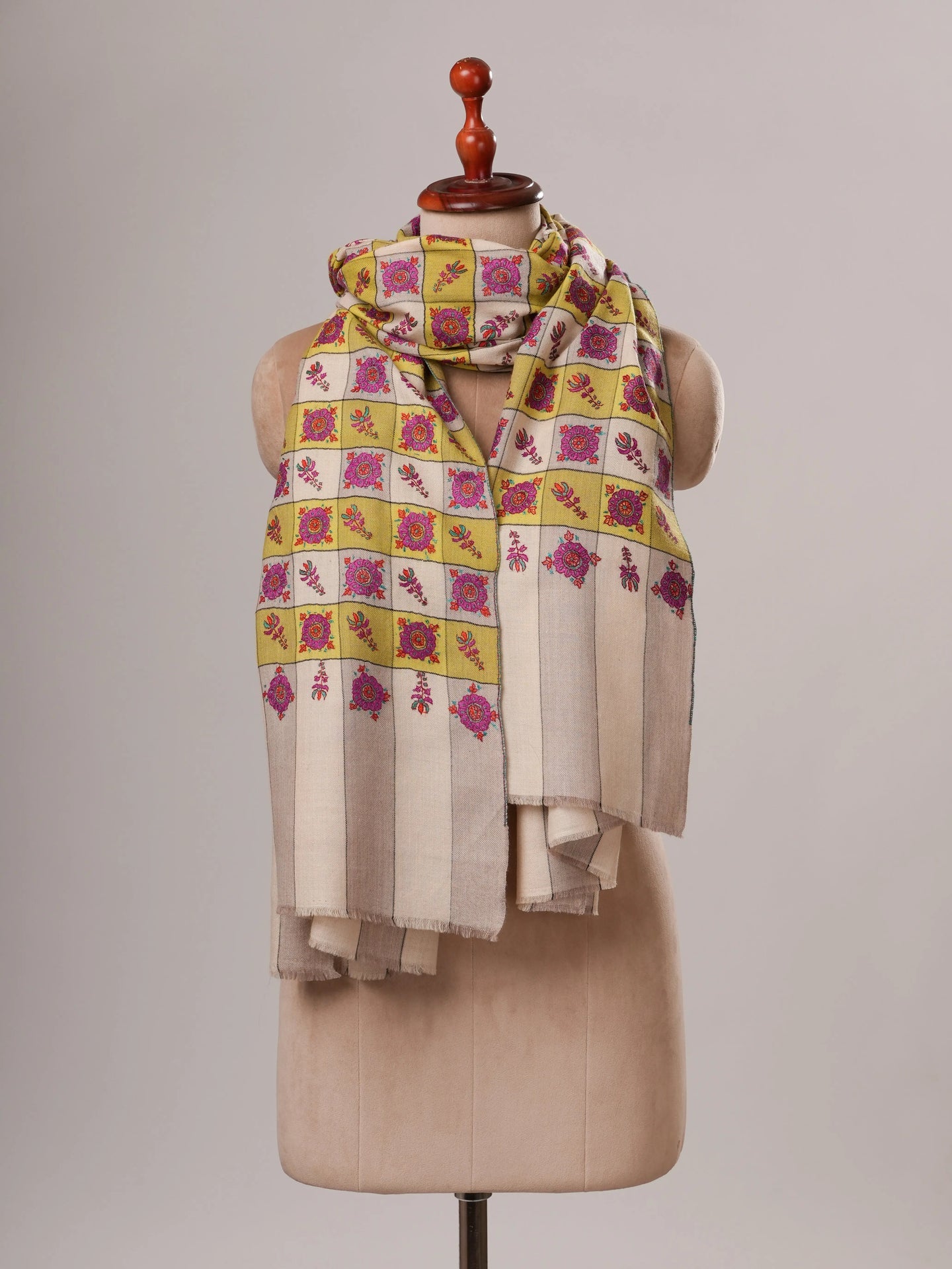 Buteh Hand Embroidered Fine Wool Shawl Shahkaar