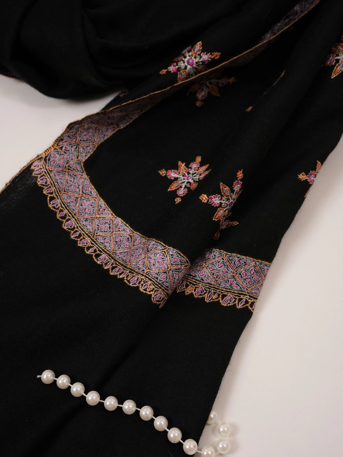 Handwoven Kashmiri Black Pashmina Shawl with Buteh Hashia Hand Sozni Embroidery Shahkaar.com