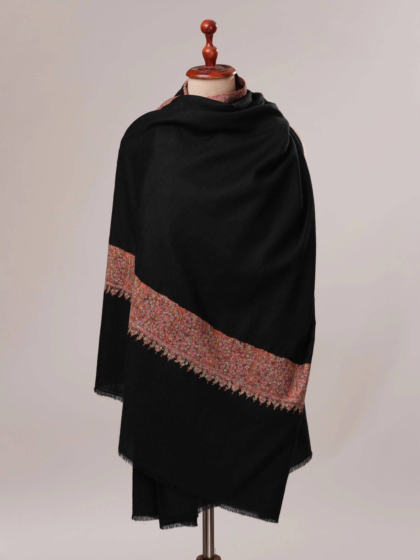 Black Sozni Classic Daurdar Hand Embroidered Pure Pashmina Shawl Shahkaar.com