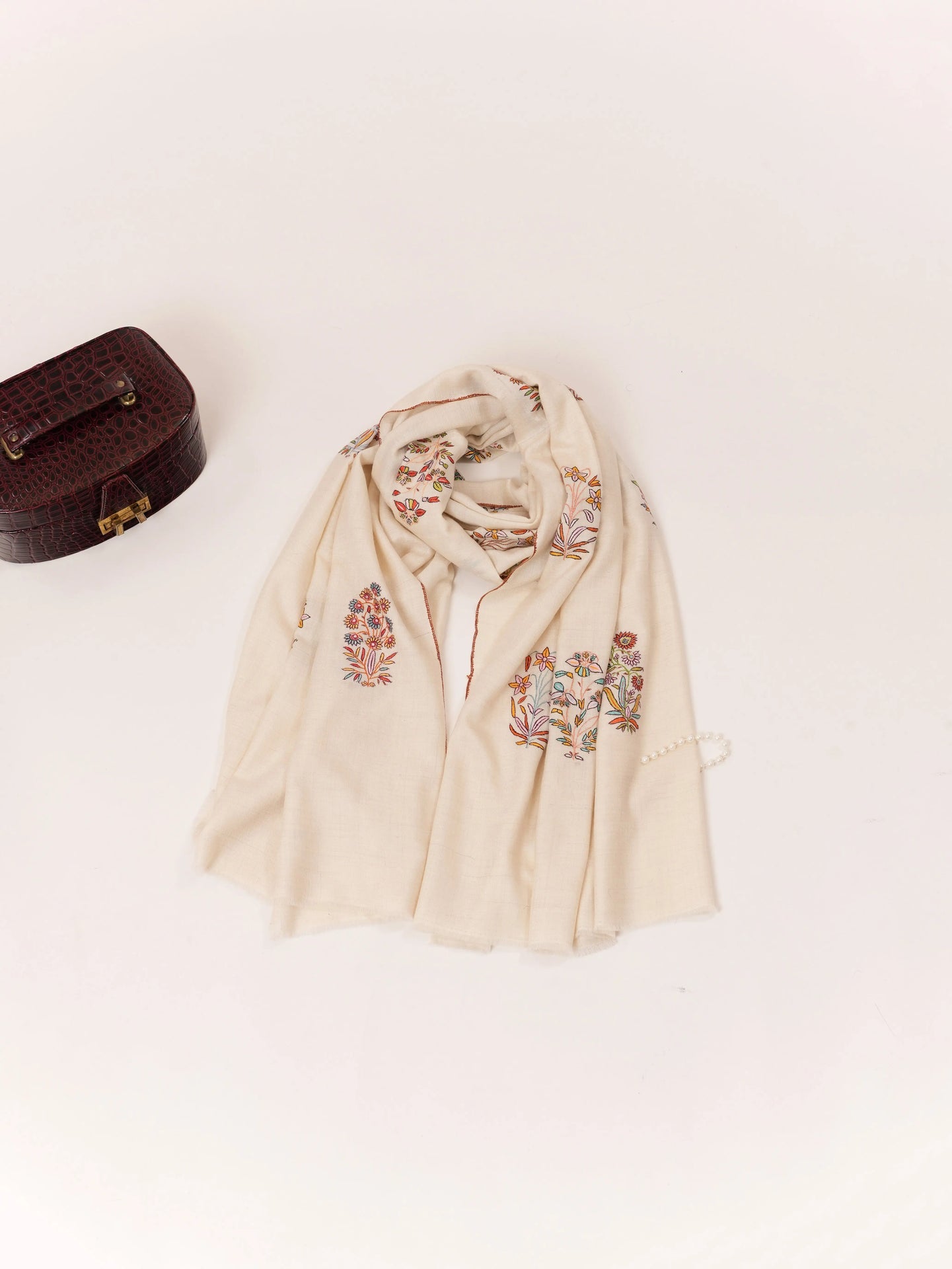 Handwoven White Buteh Kashmiri Pashmina Shawl with Sozni Handwork Shahkaar.com