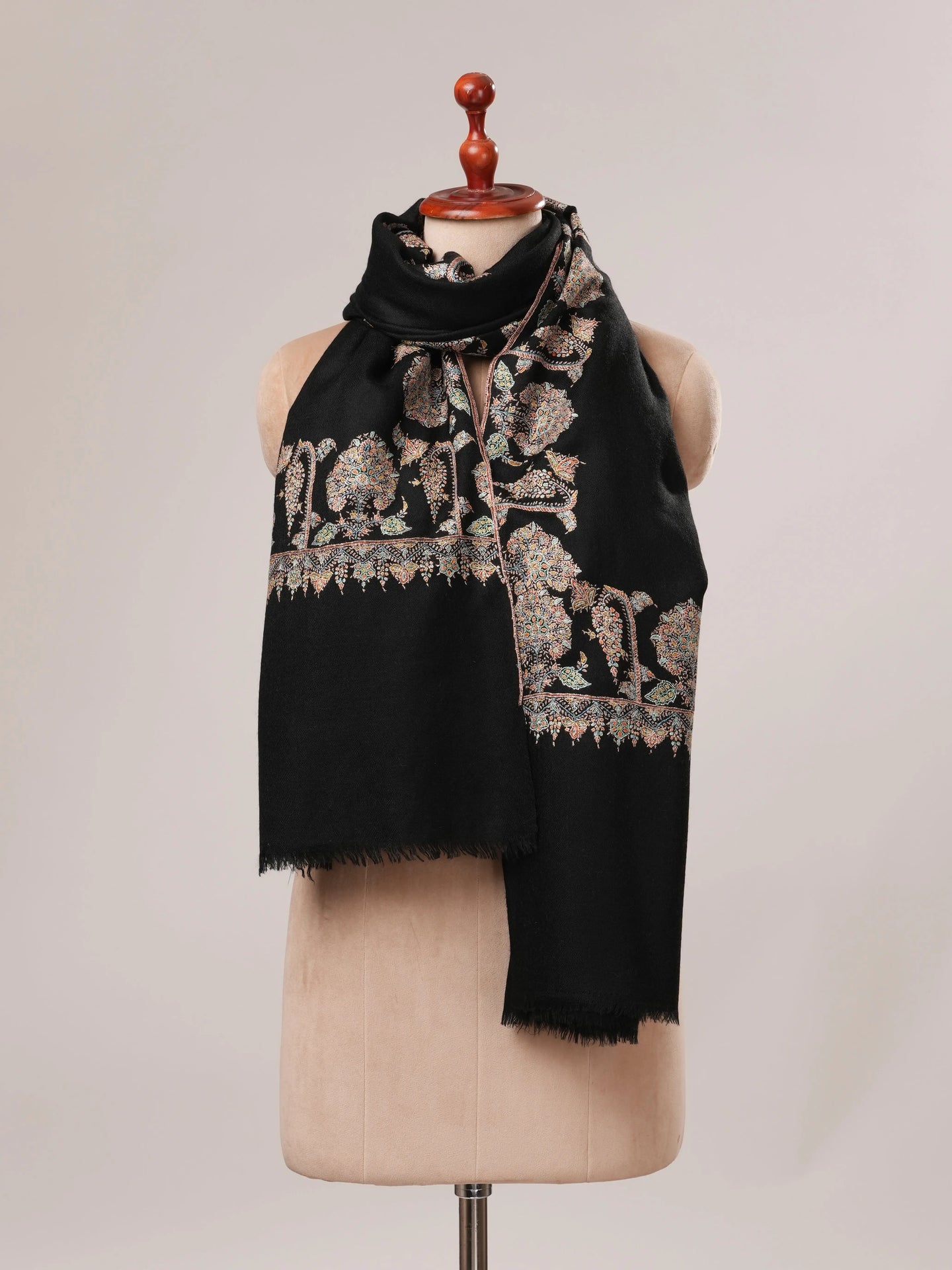 Black Daurdar Hand Embroidered Pure Pashmina Shawl Shahkaar.com