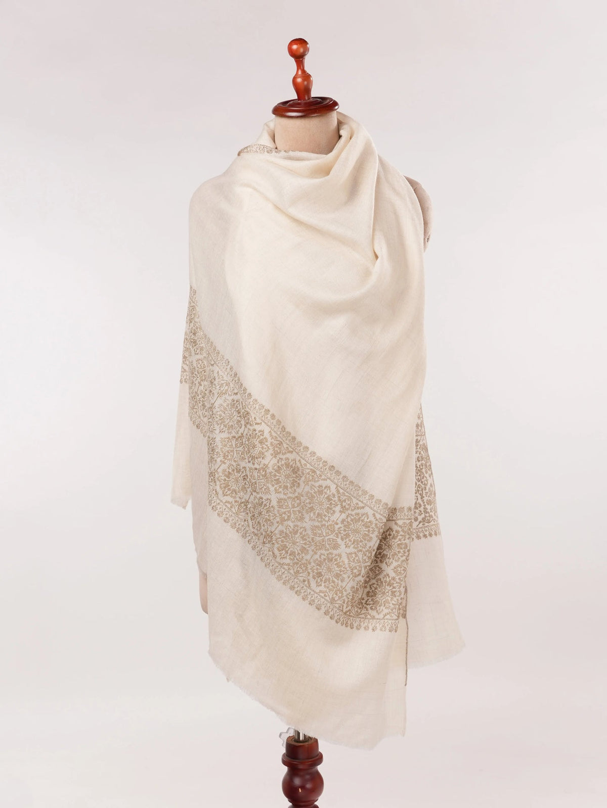 White Kashmiri Shawl with Handwoven Pashmina and Daurdar Sozni Embroidery Shahkaar.com