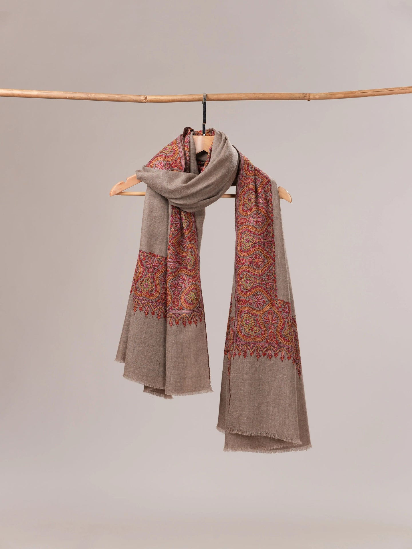 Natural Grey Pashmina Shawl with Daurdar Hand Embroidery Shahkaar.com