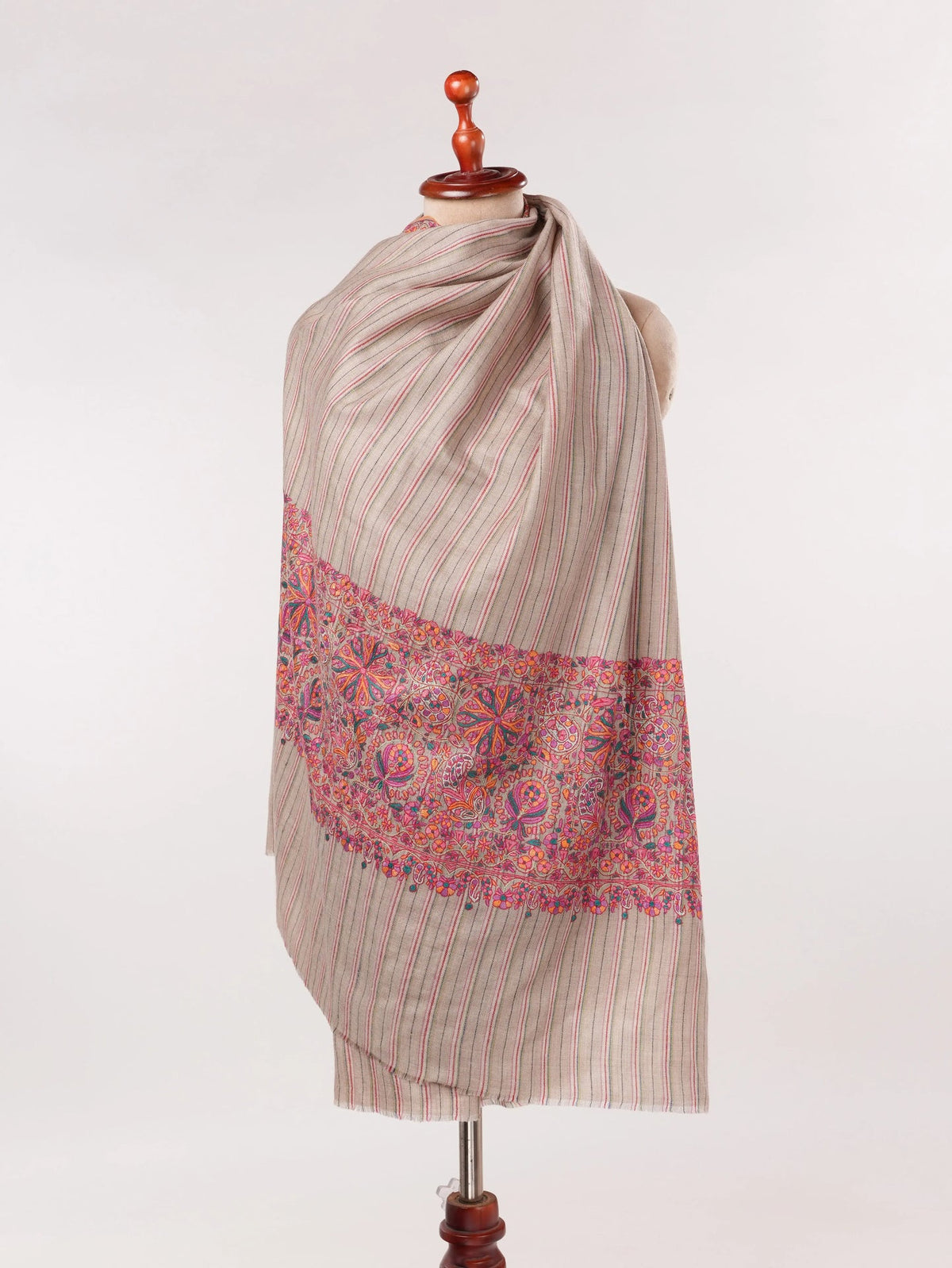 Pashmina Handwoven Shawl with Palldar Hand Papermachie Embroidery Shahkaar.com