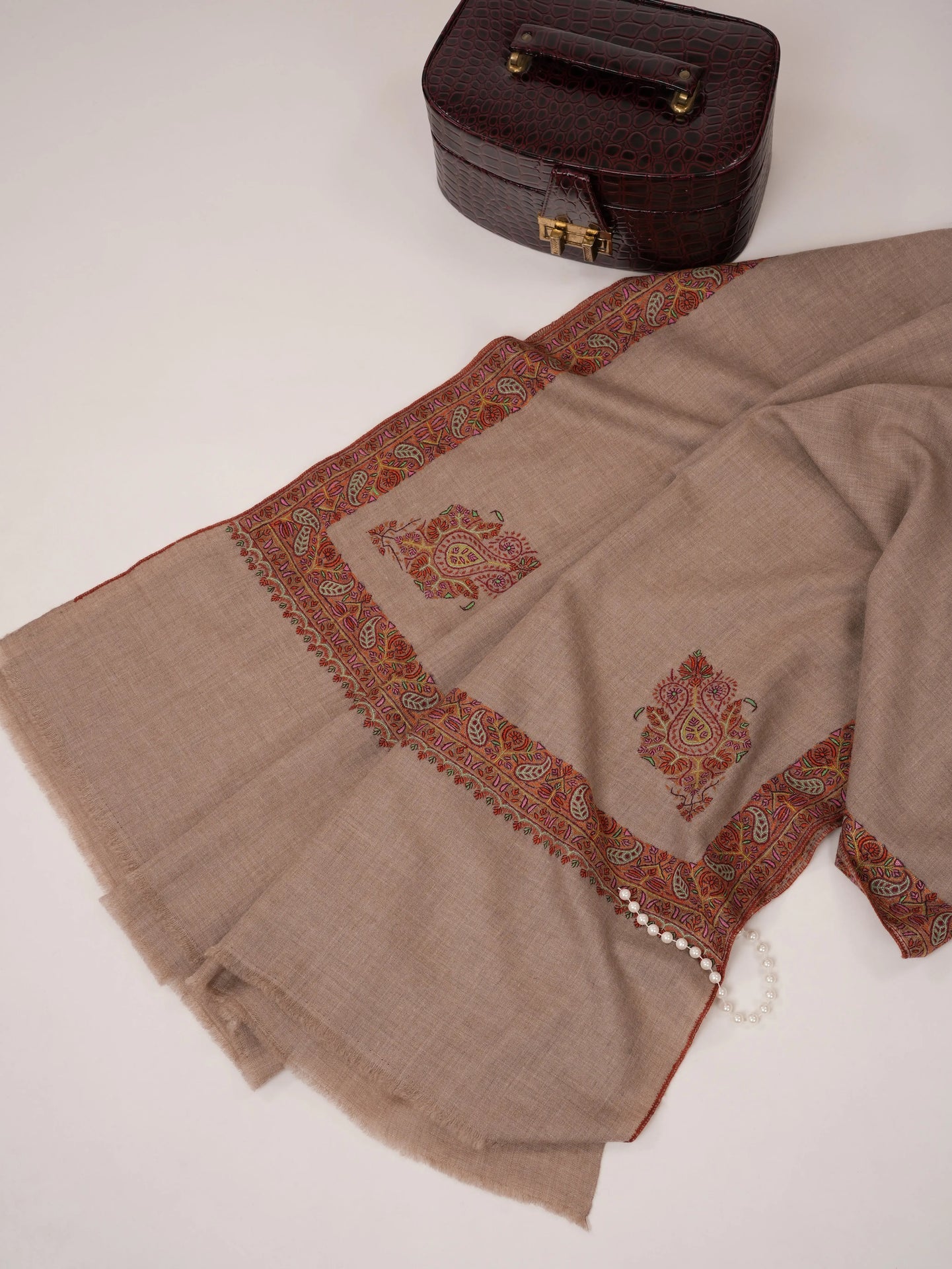 Classic Hand Embroidered Pure Pashmina Shawl with Daur & Koon Motif Shahkaar.com