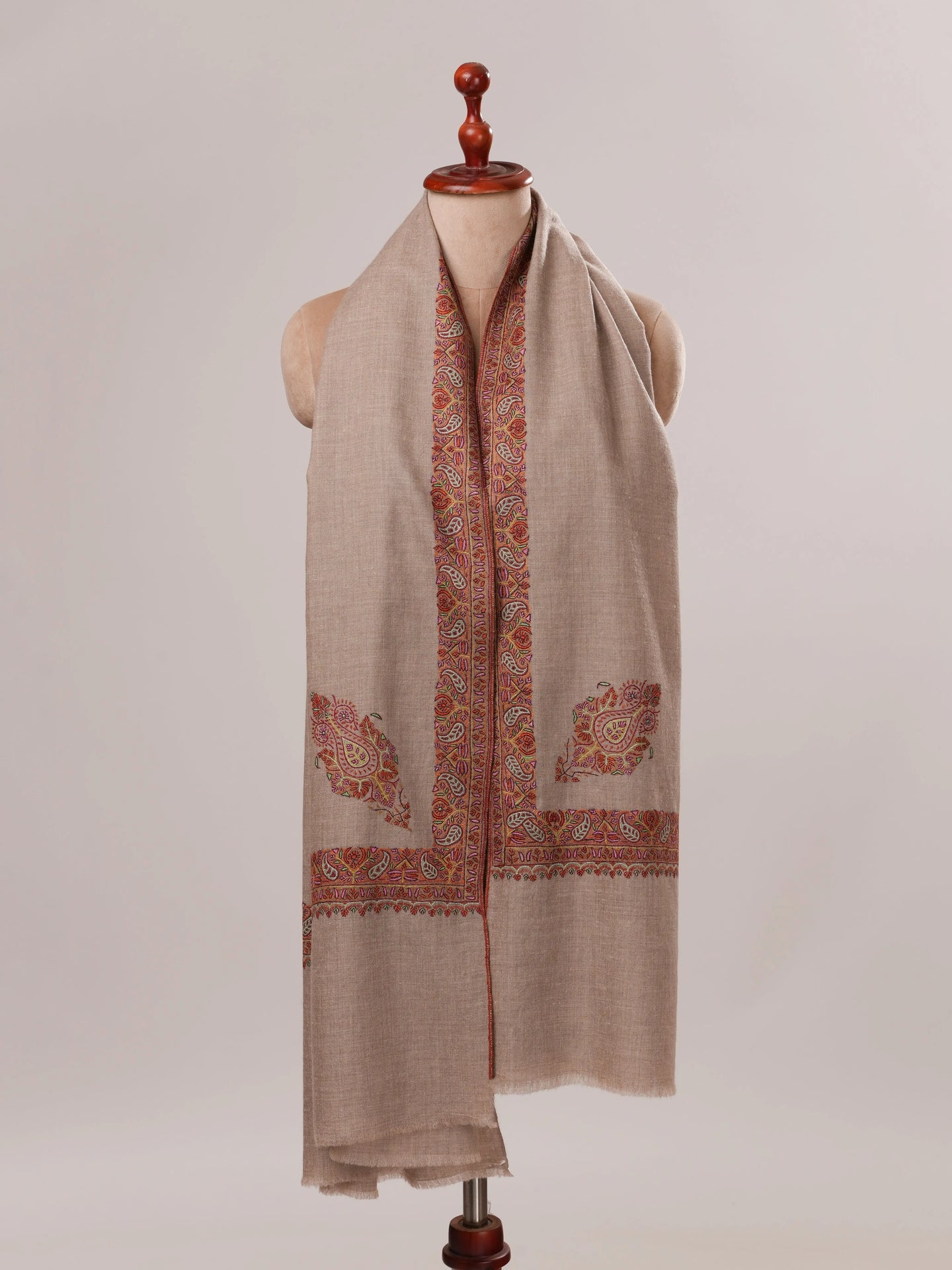 Classic Hand Embroidered Pure Pashmina Shawl with Daur & Koon Motif Shahkaar.com