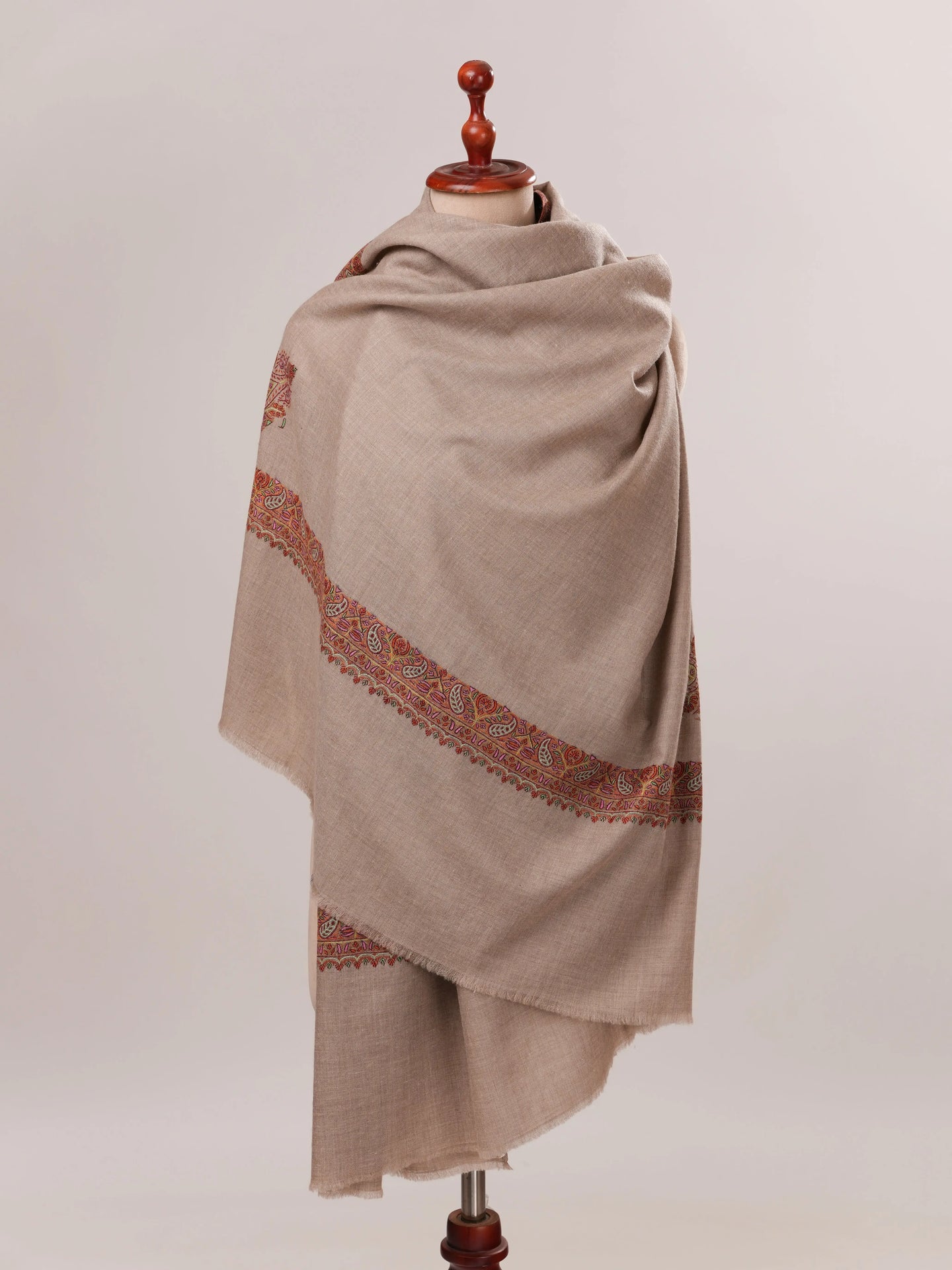 Classic Hand Embroidered Pure Pashmina Shawl with Daur & Koon Motif Shahkaar.com