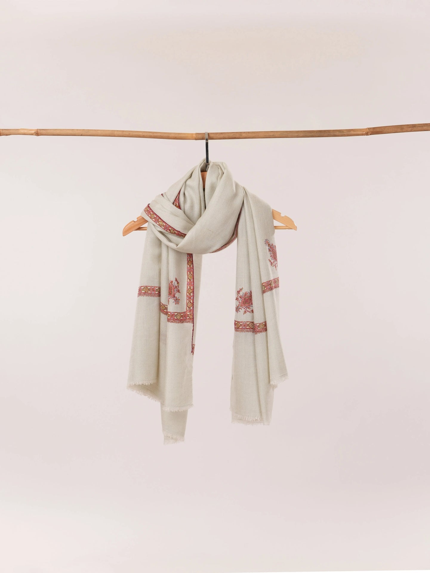 Hashia Kashmiri Handwoven White Pashmina Shawl with Sozni Work Embroidery Shahkaar.com