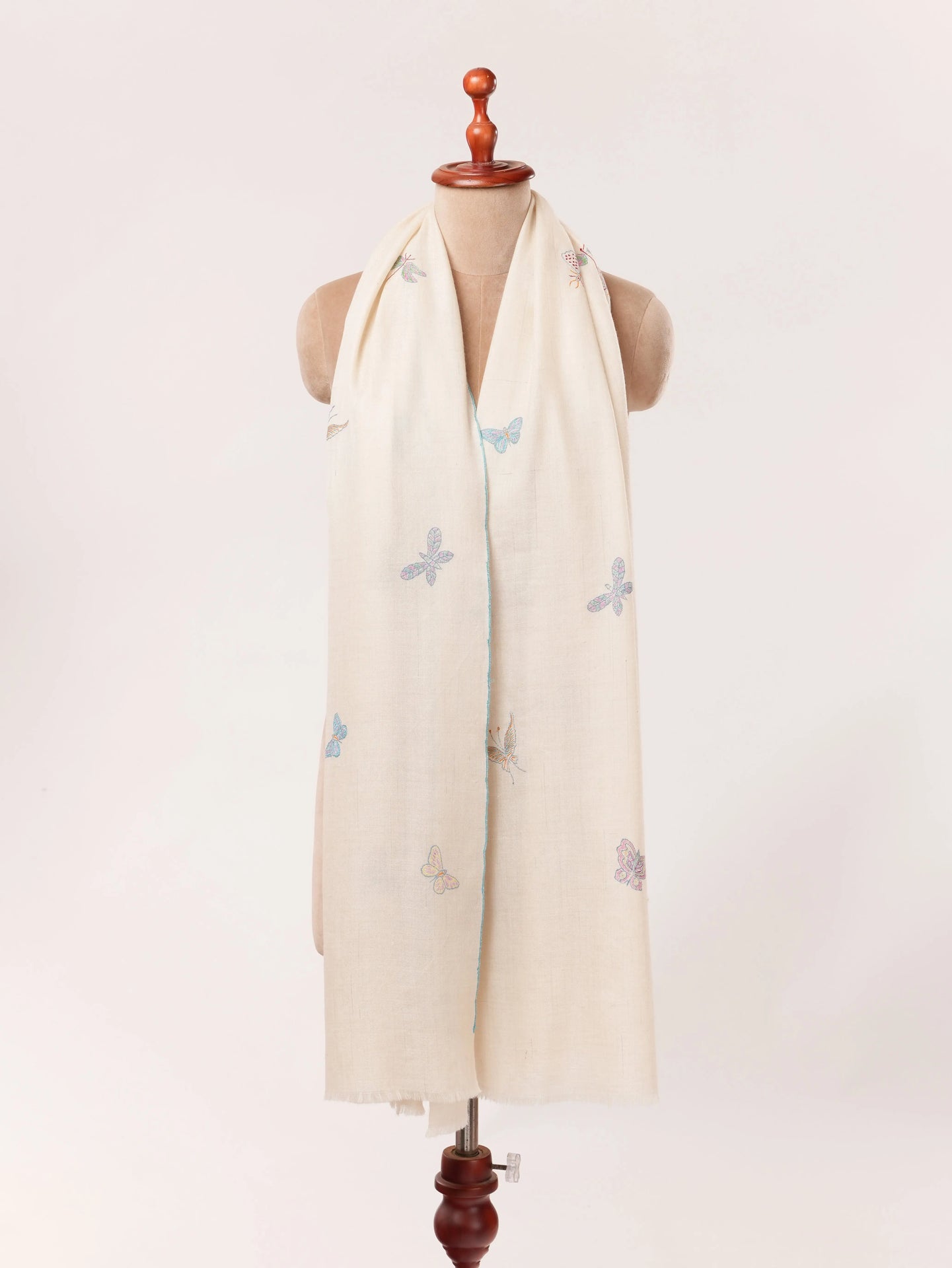 Handwoven White Kashmiri Pashmina Shawl with Hand Sozni Buteh Embroidery Shahkaar.com