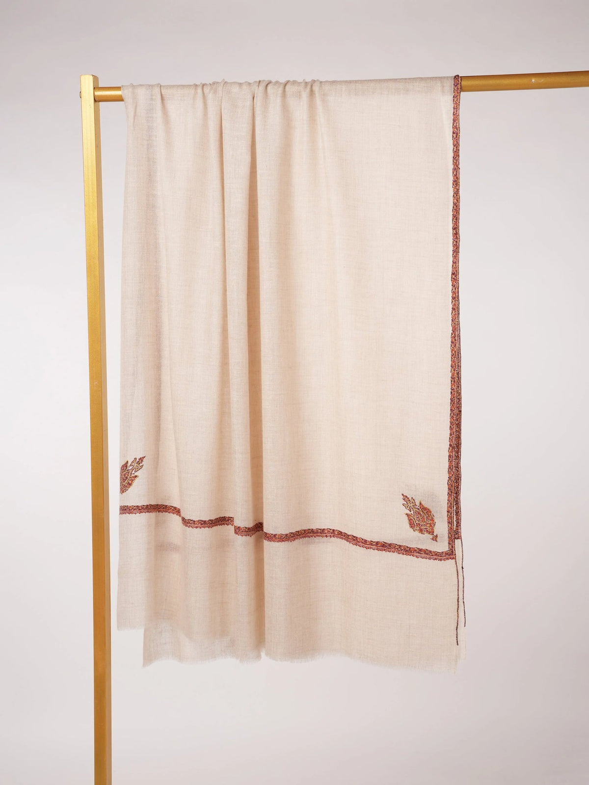 Baildar Natural White Pashmina Shawl Handwoven in Kashmir with Hand Sozni Embroidery Shahkaar.com