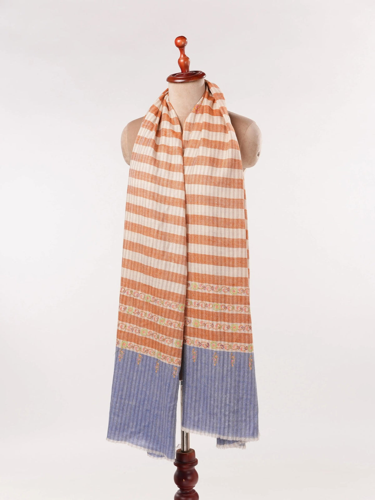 Handwoven Pashmina Shawl with Palldar Hand Sozni Embroidery Shahkaar.com
