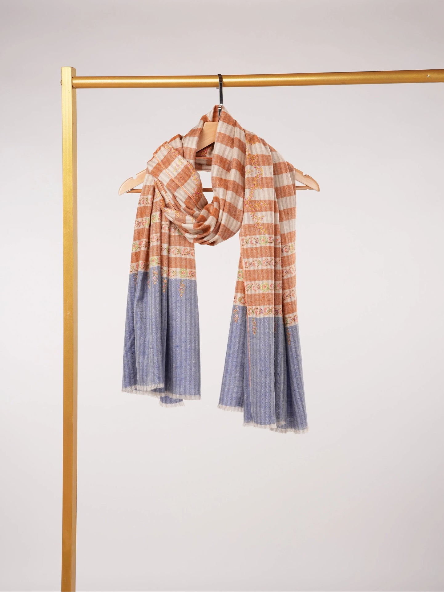 Handwoven Pashmina Shawl with Palldar Hand Sozni Embroidery Shahkaar.com