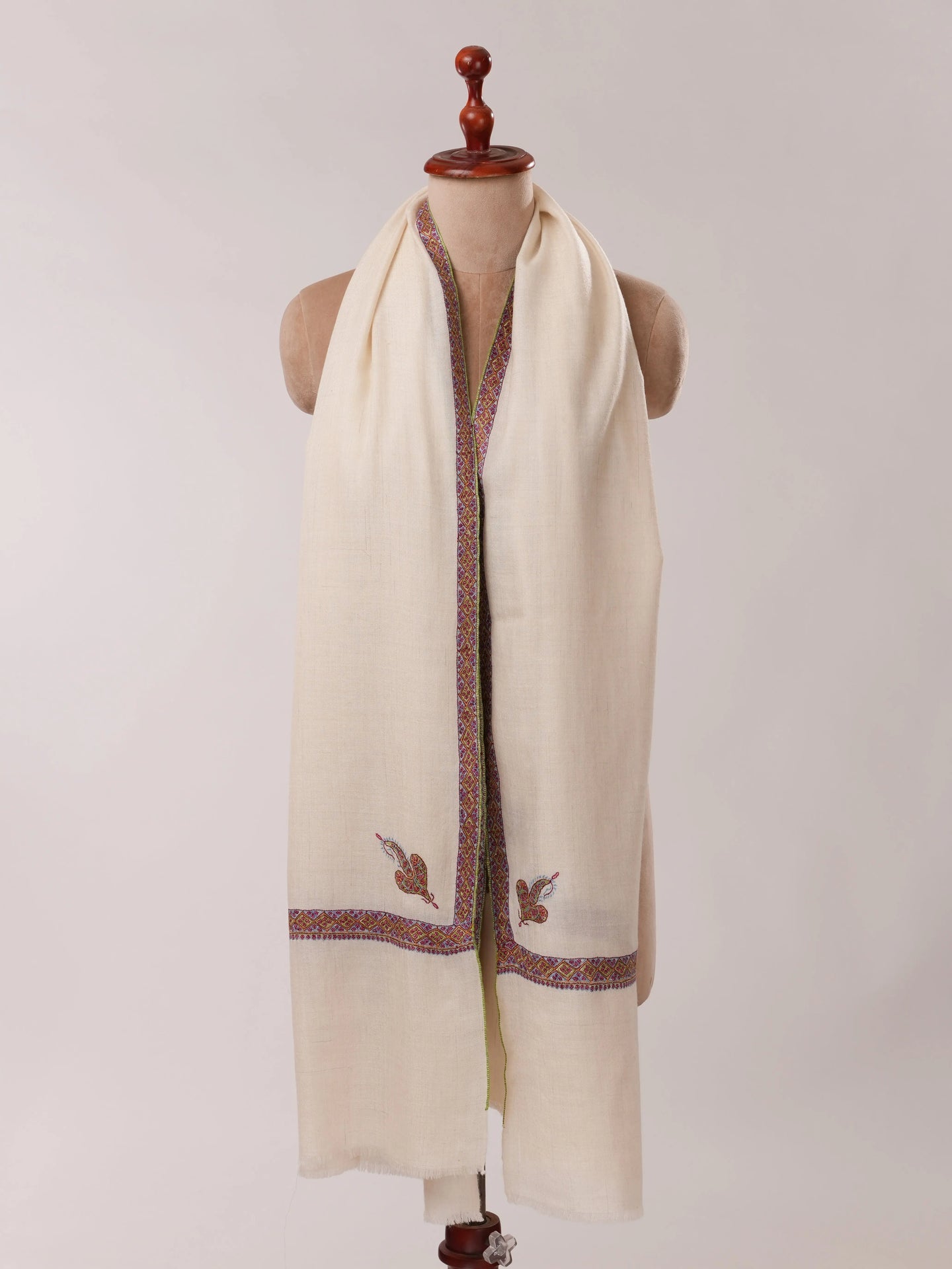 Natural White Pashmina Shawl with Classic Hashia Hand Embroidery Shahkaar.com