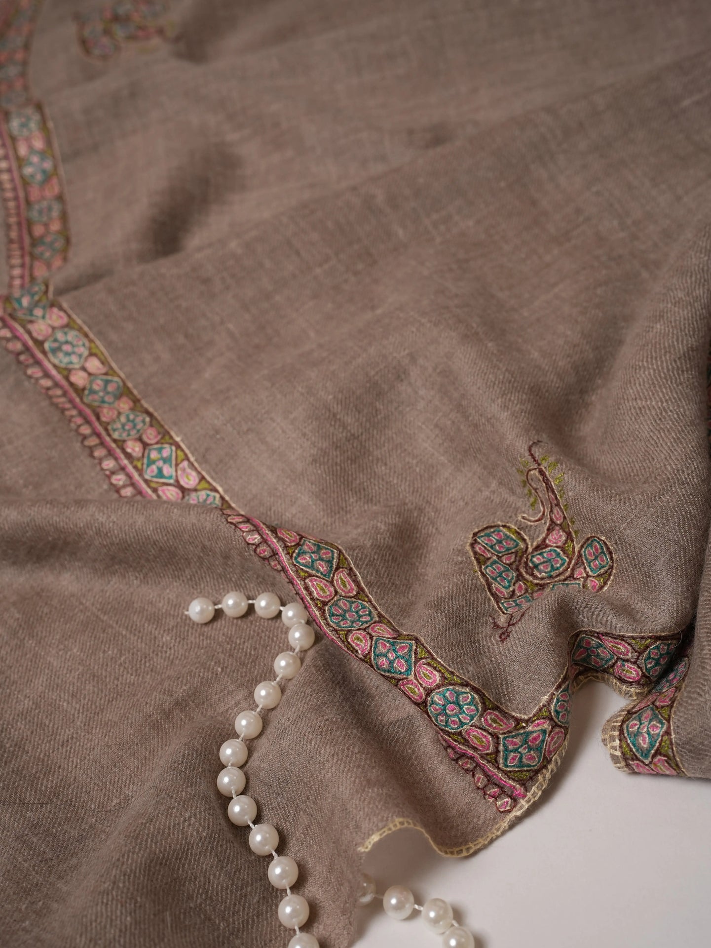Natural Grey Authentic Pashmina Shawl with Classic Hashia Hand Embroidery Shahkaar.com