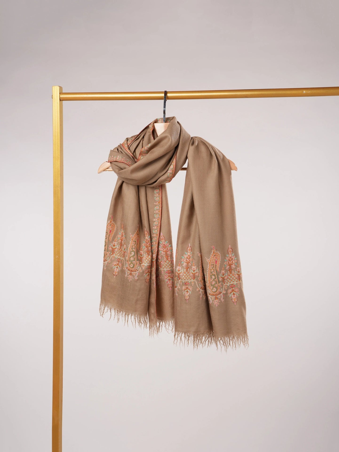 Kashmiri Shawl in Handwoven Beige Pashmina with Sozni Paisley Palldar Embroidery Shahkaar.com