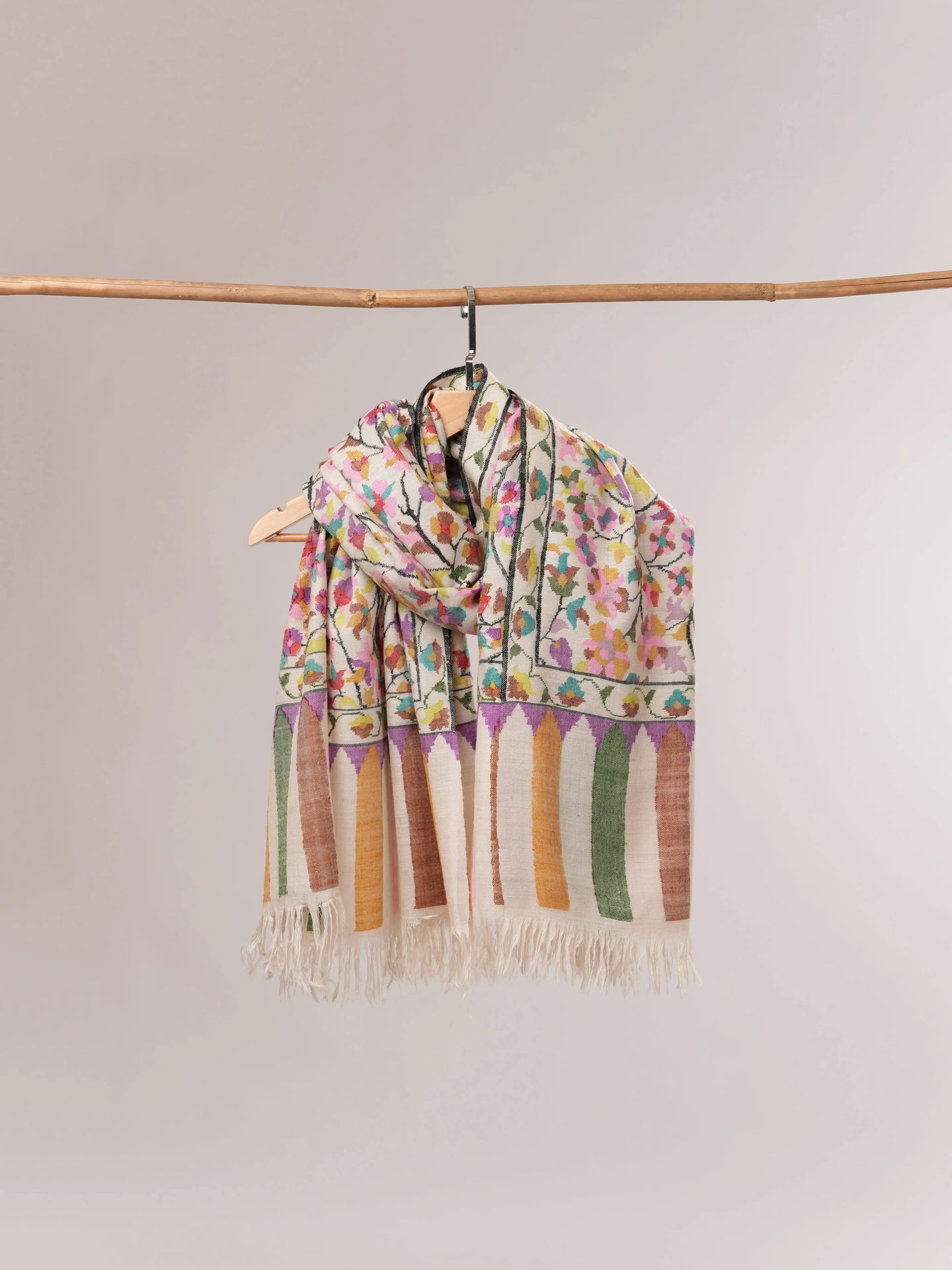 Natural White Floral Kani Pashmina Shawl Shahkaar.com