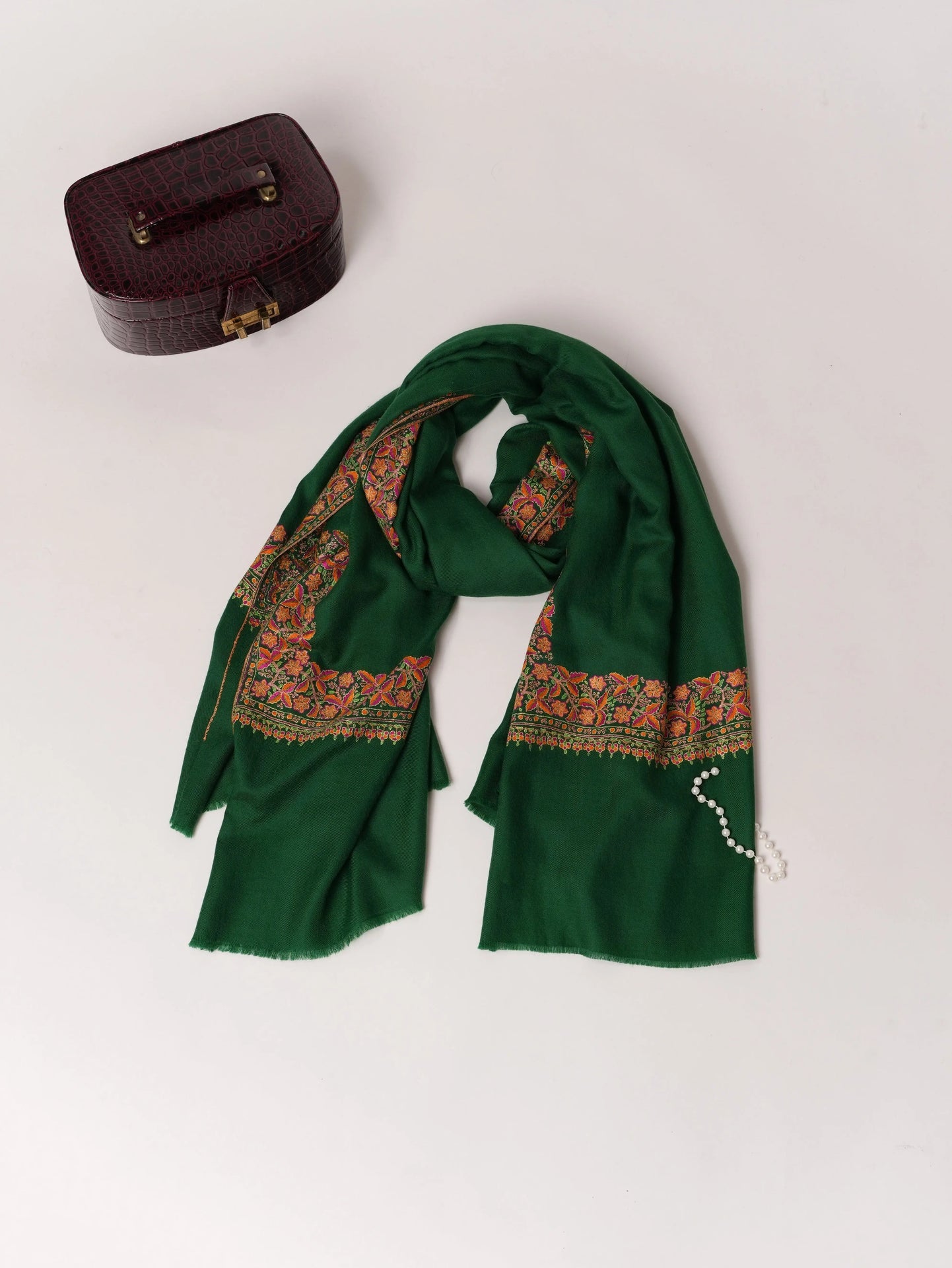 Handwoven Kashmiri Shawl with Daurdar Embroidery on Emerald Green Pashmina Shahkaar.com