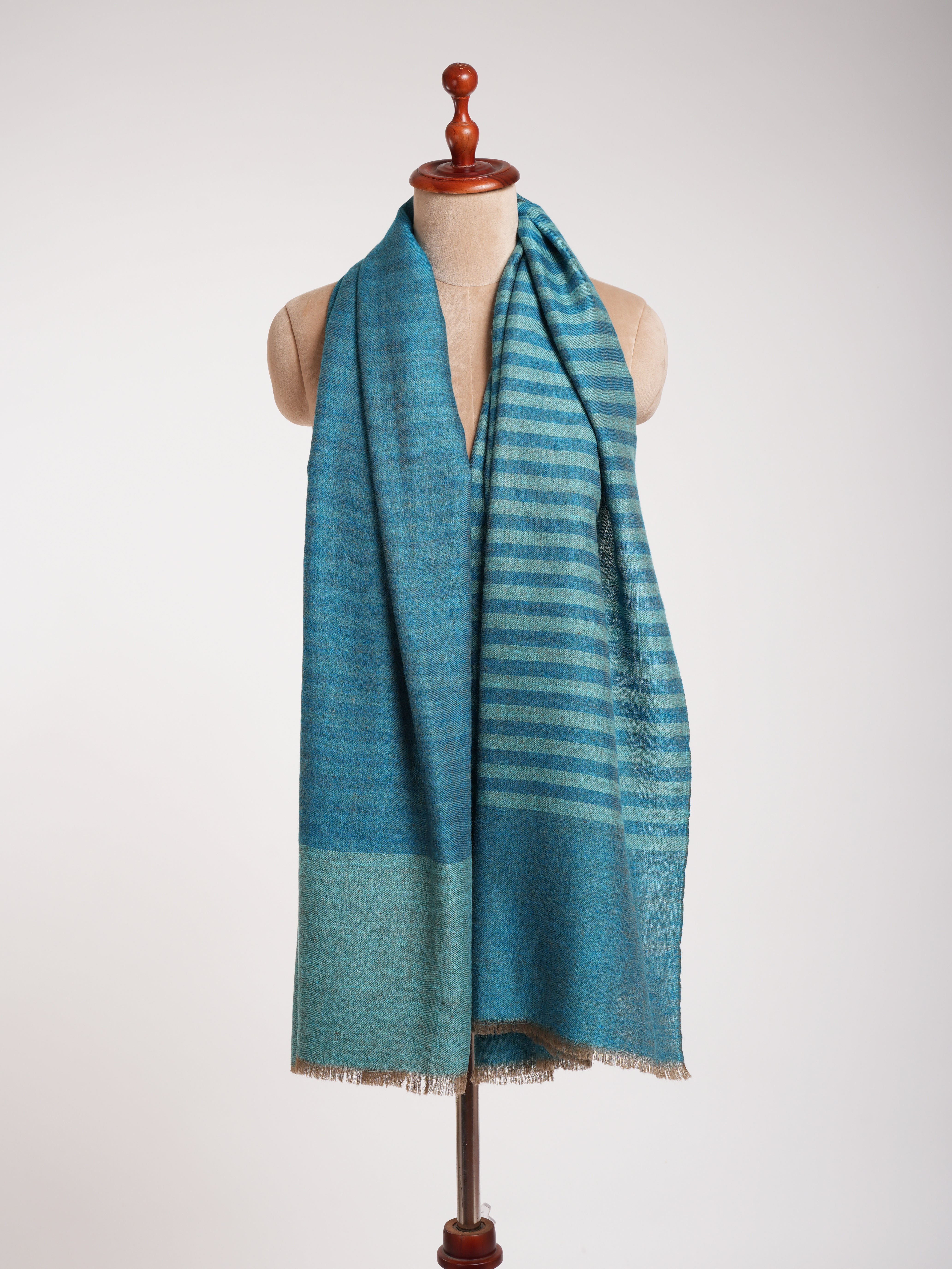 Stola reversibile in pashmina artistica turchese